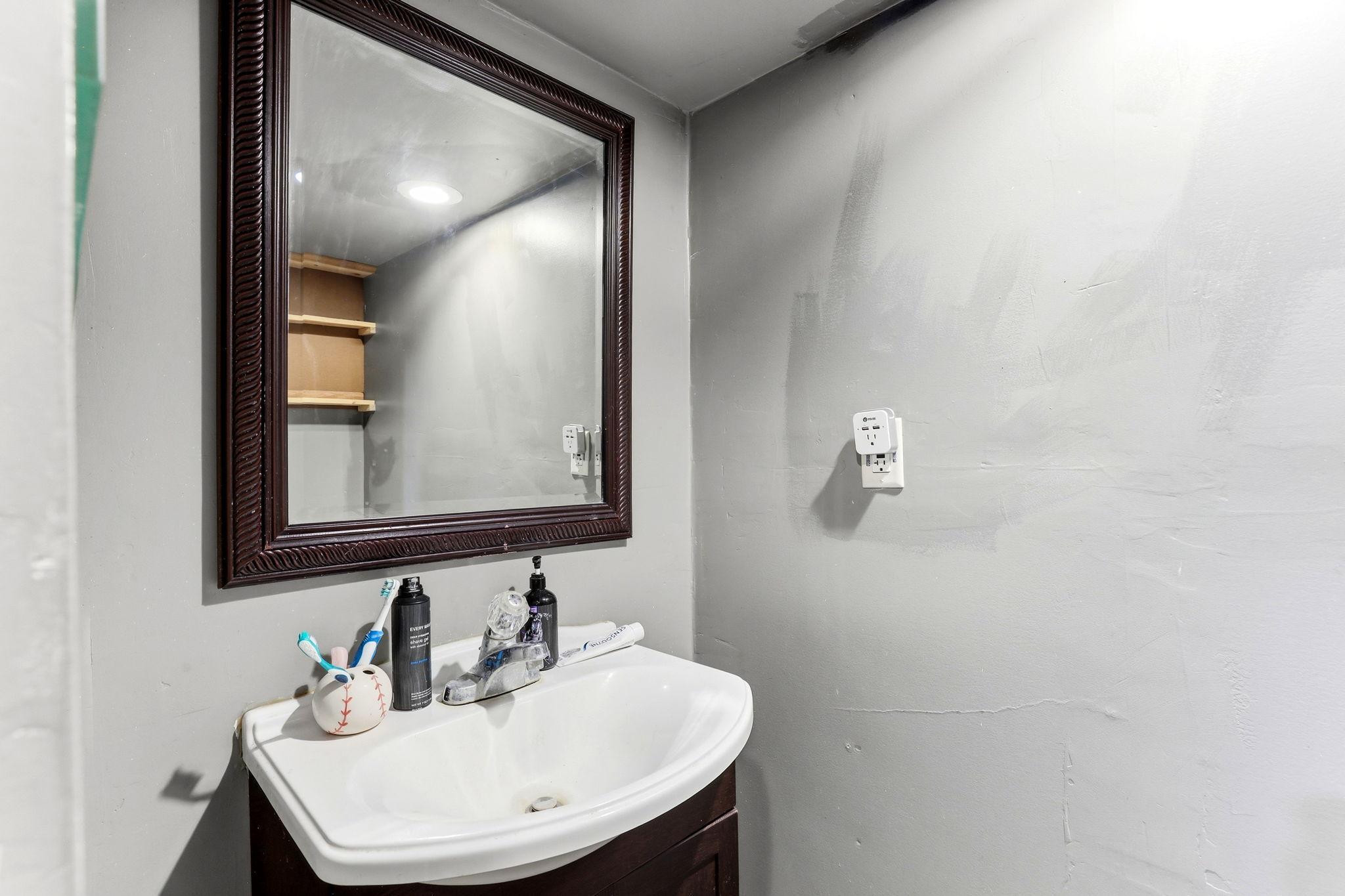 5447 Bryant Avenue N Property Photo 24