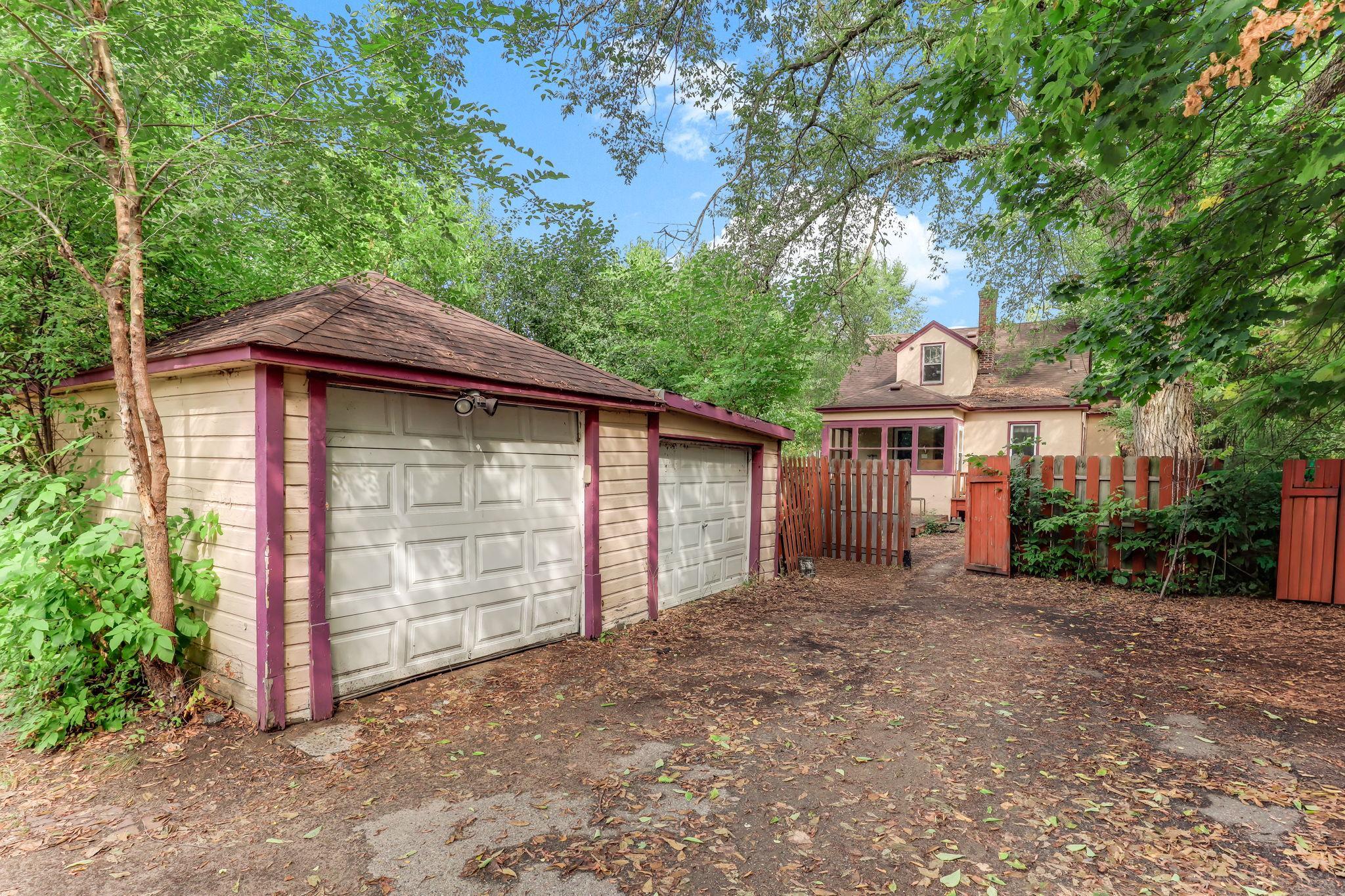 5447 Bryant Avenue N Property Photo 33
