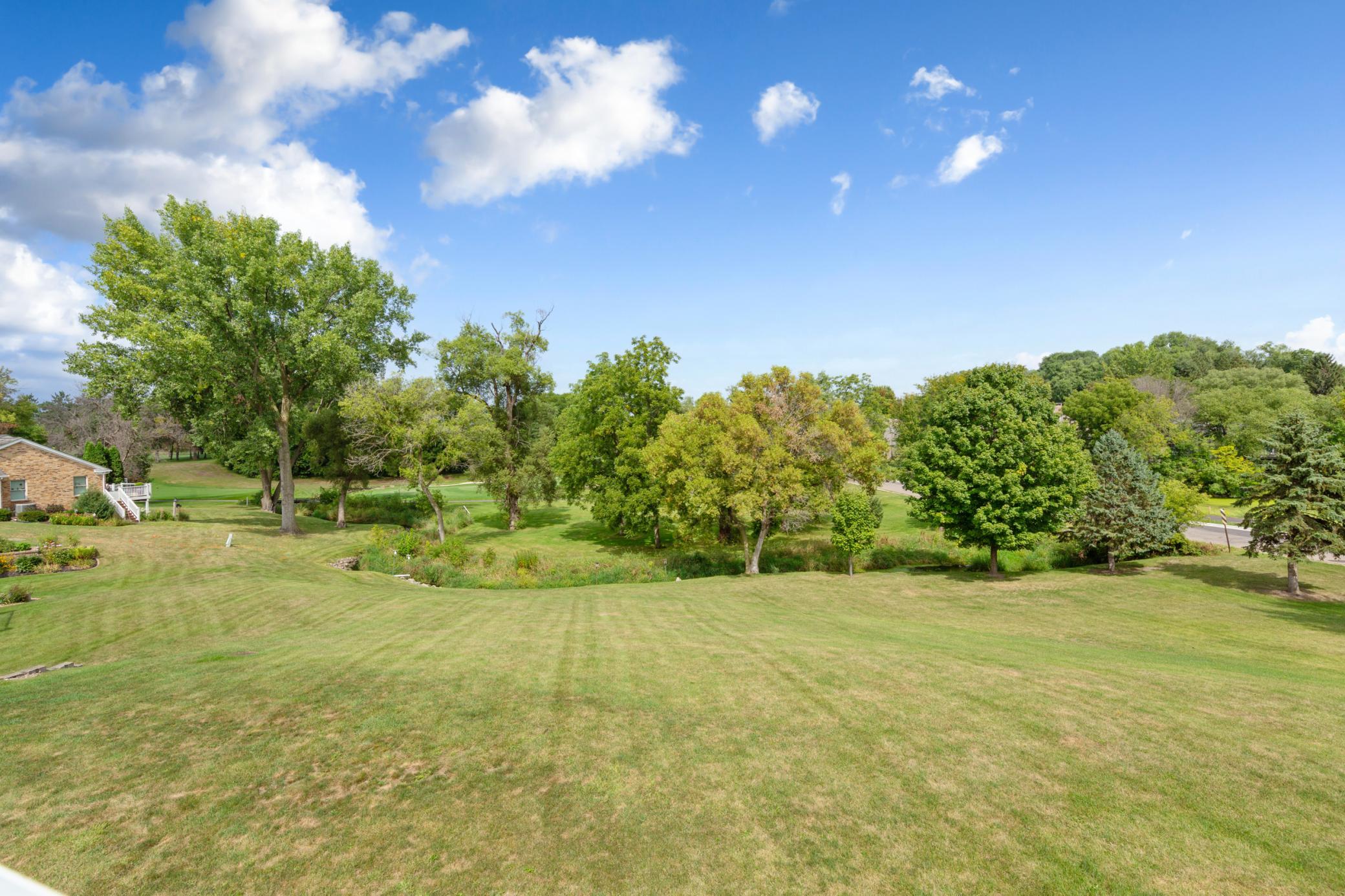1267 Woodley Street E Property Photo 23