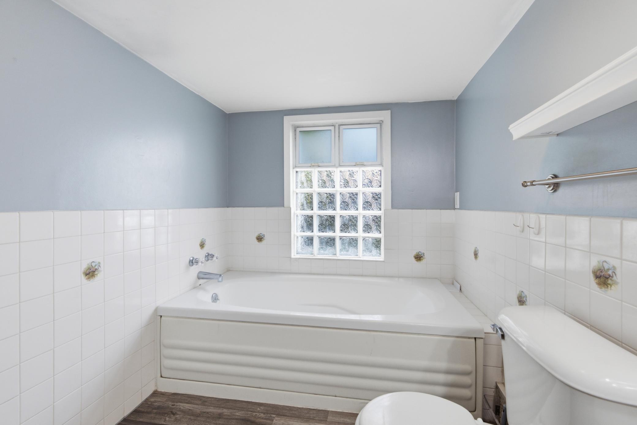 142 Washington Street Property Photo 13