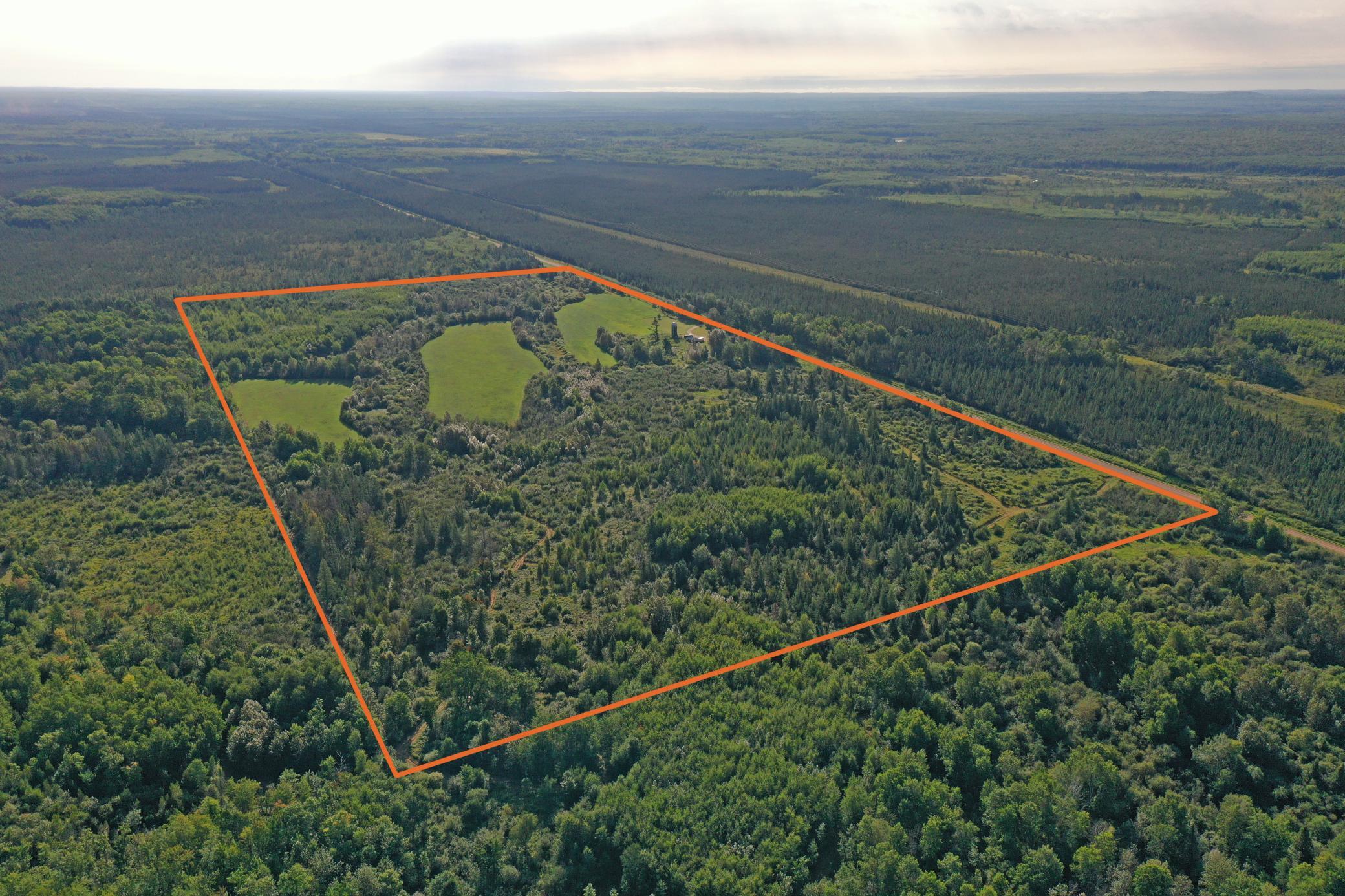 10745 Highway 8 Property Photo 4