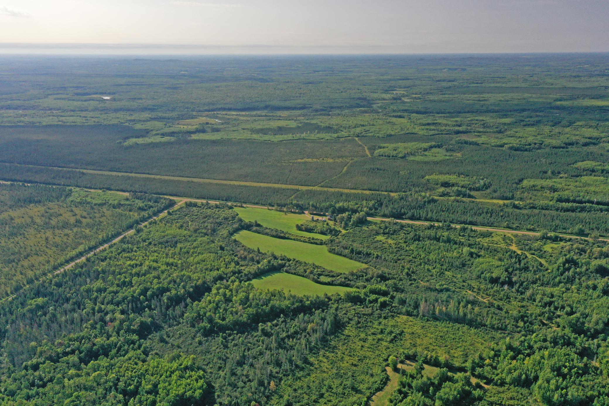 10745 Highway 8 Property Photo 6
