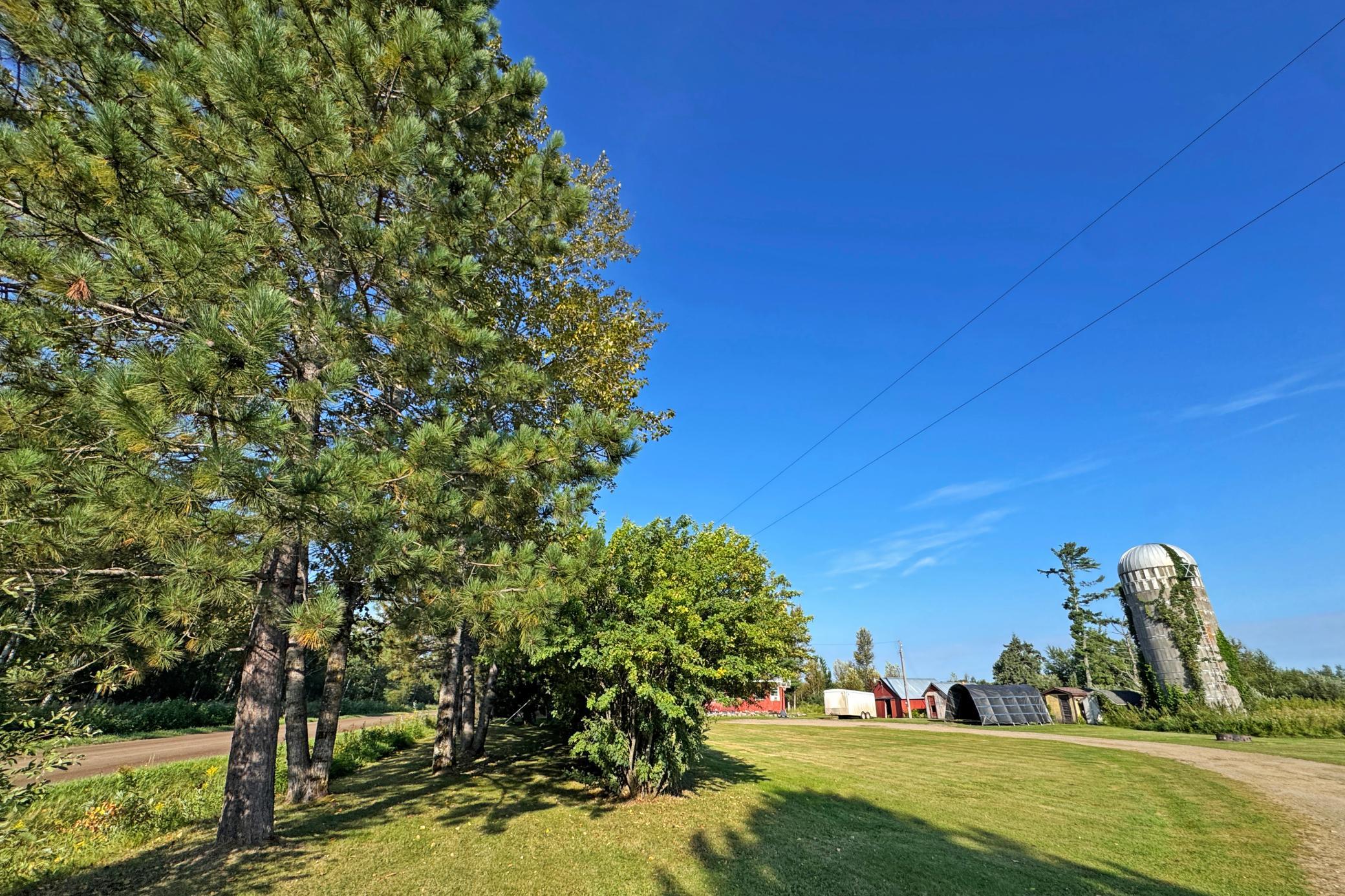 10745 Highway 8 Property Photo 14