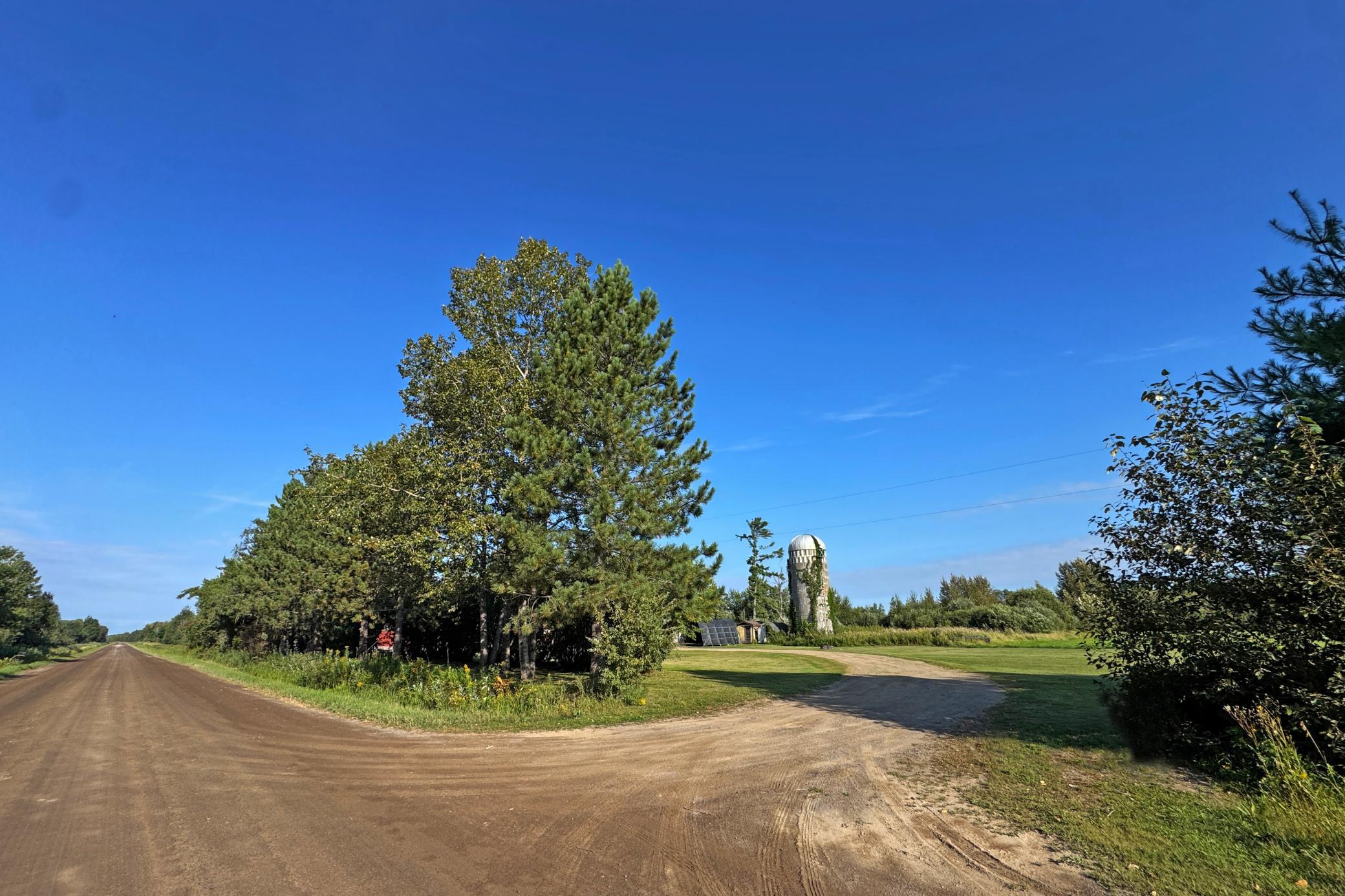 10745 Highway 8 Property Photo 15