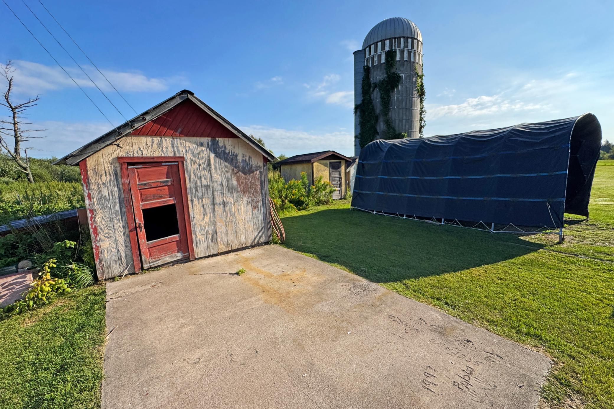10745 Highway 8 Property Photo 29