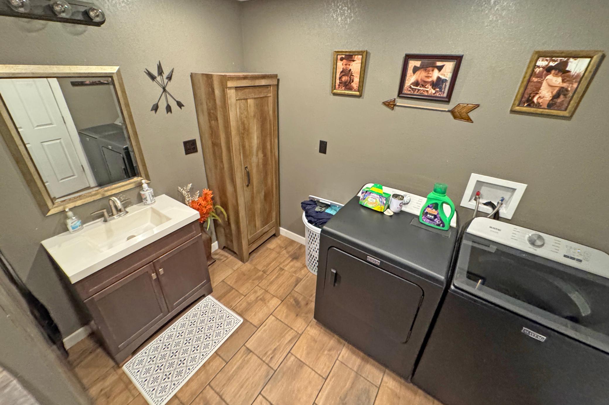 10745 Highway 8 Property Photo 49