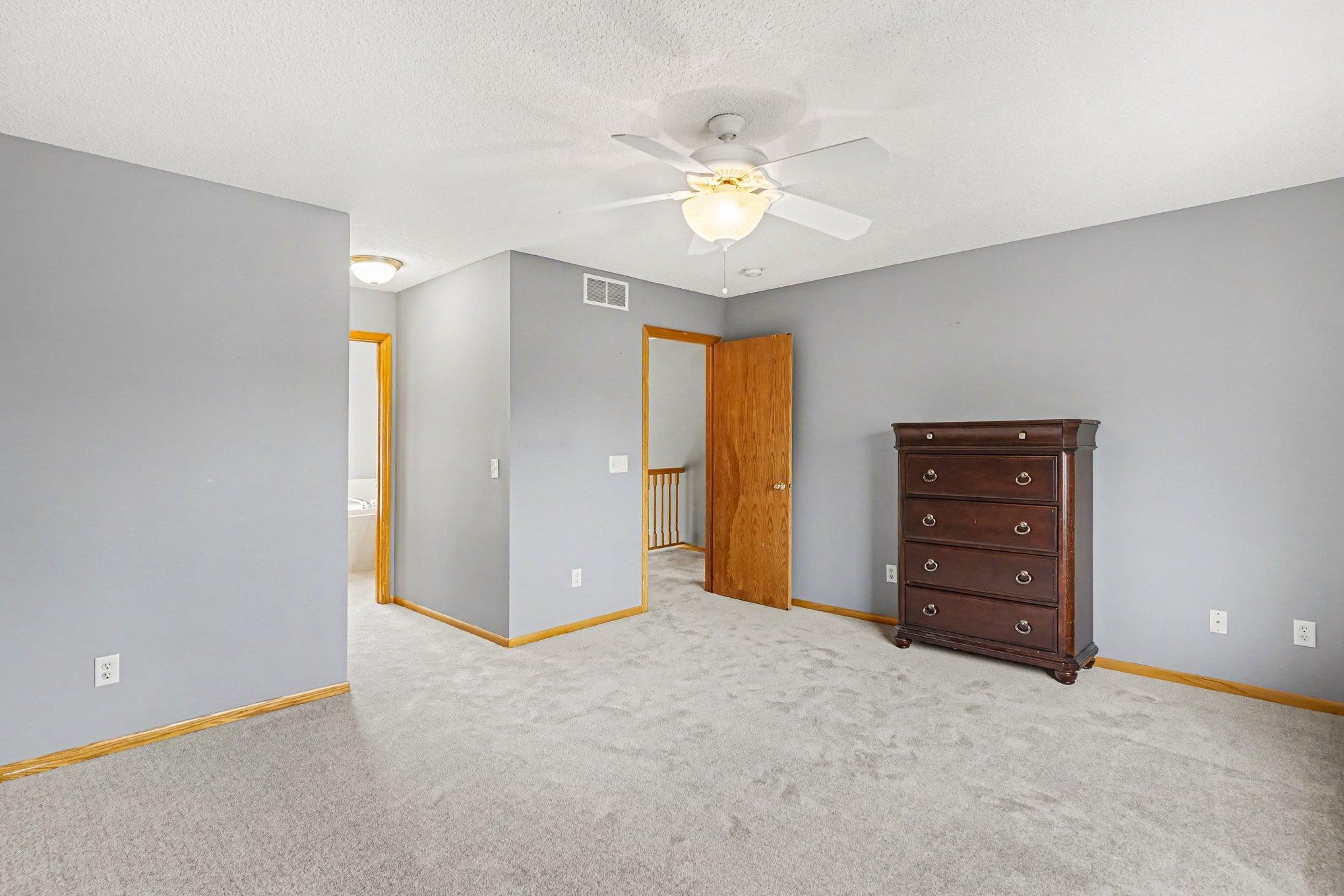 13900 Glendale Trail Property Photo 8