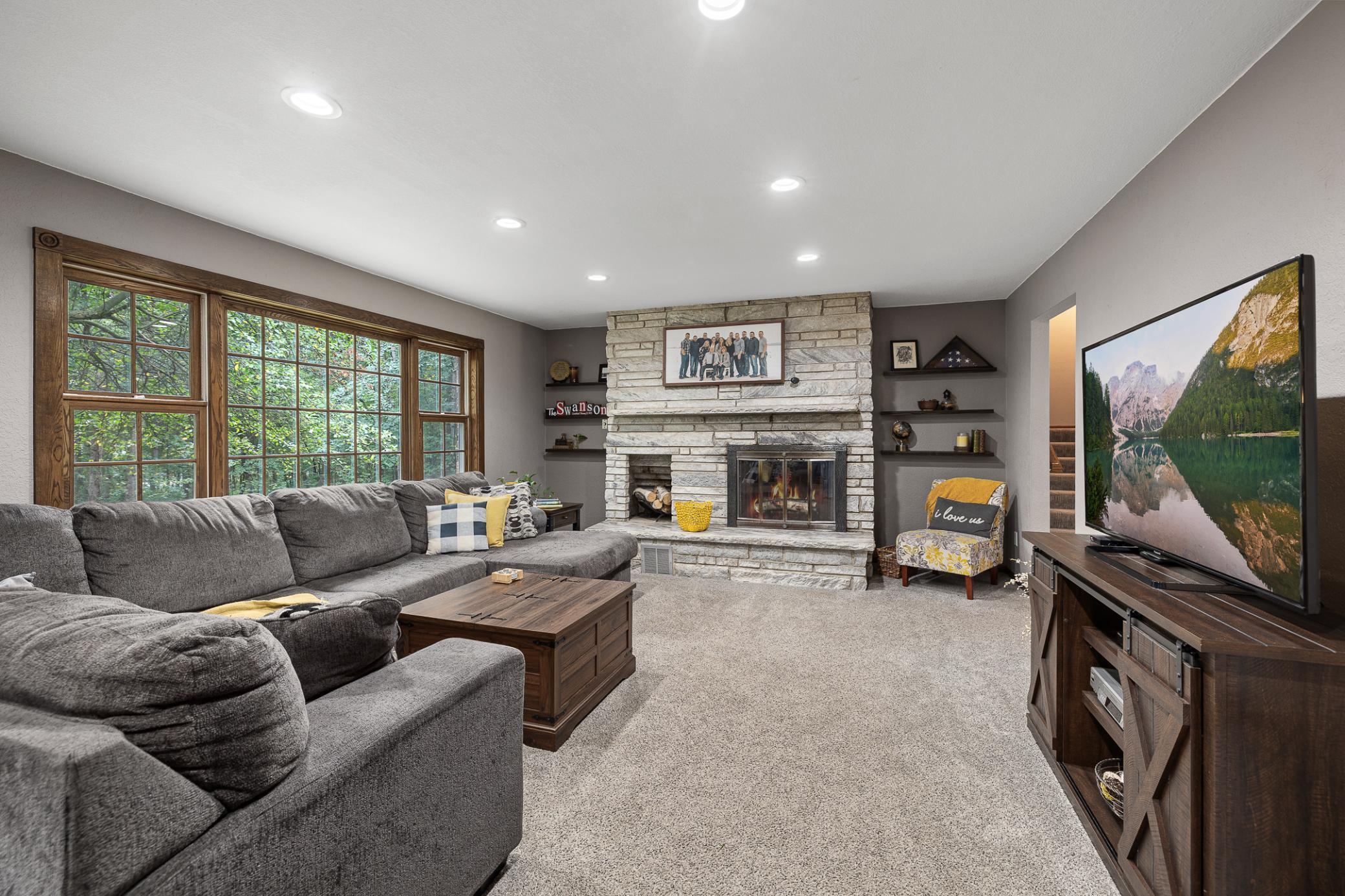 23902 Pineview Road Property Photo 9