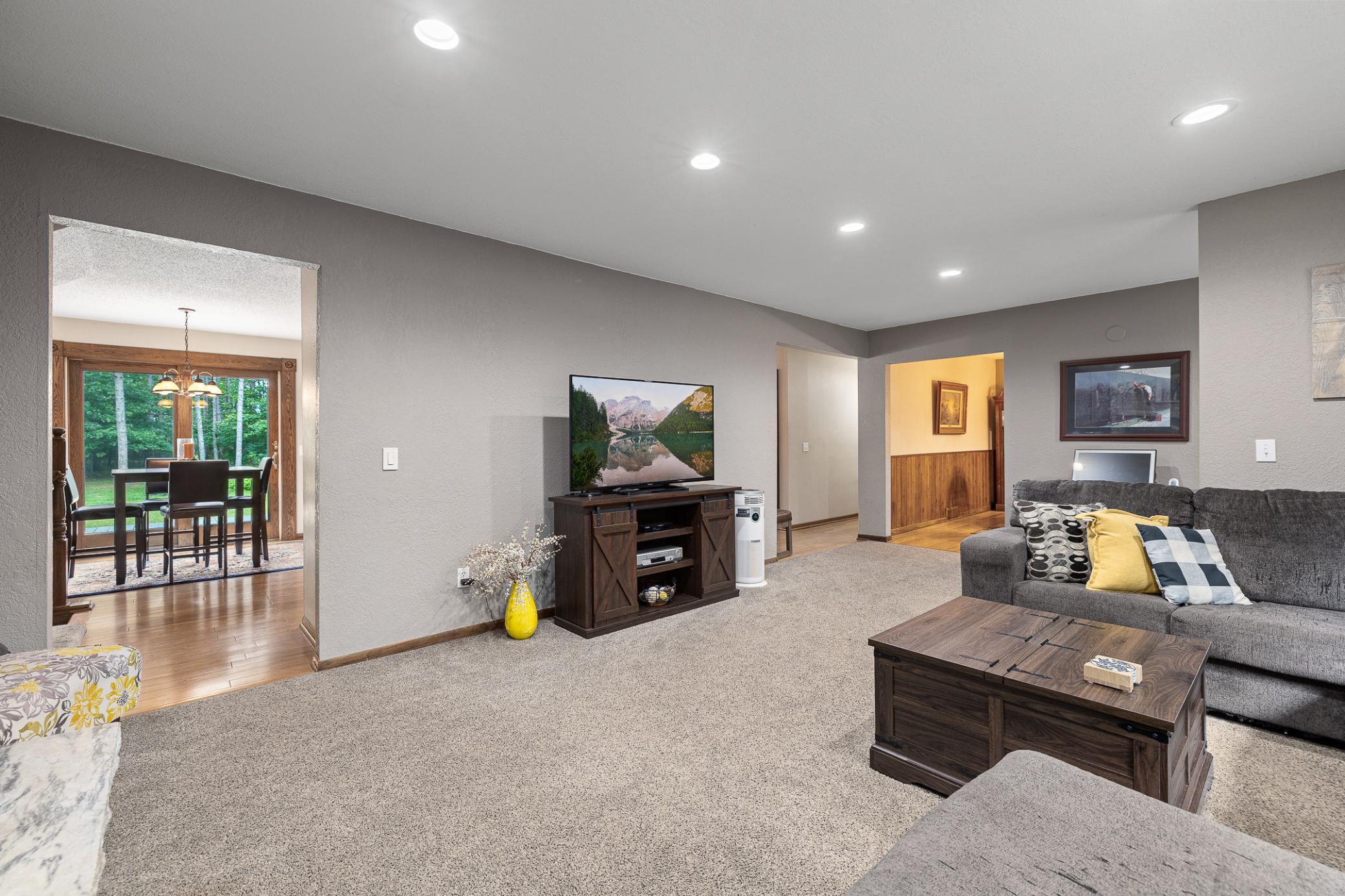23902 Pineview Road Property Photo 12