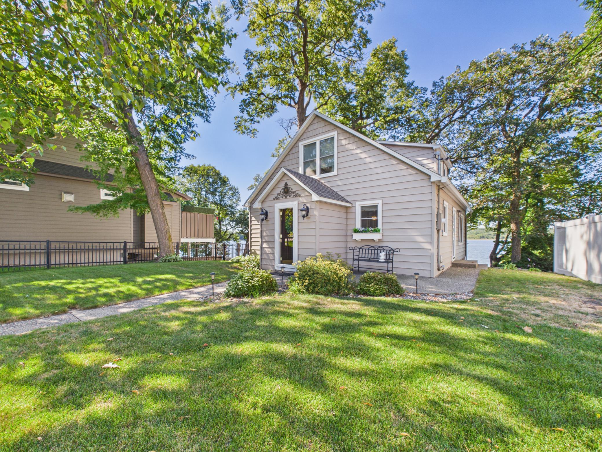 32805 Spunk Tree Circle Property Photo 8
