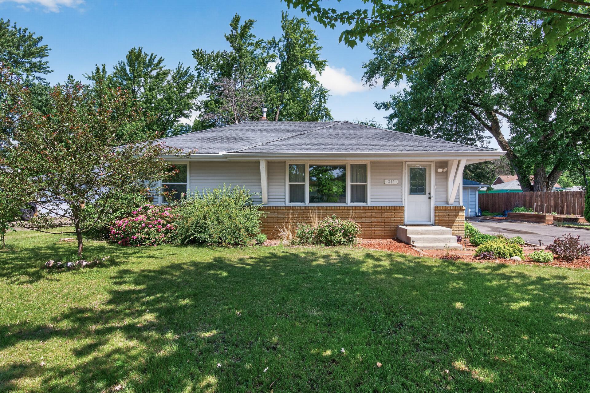 211 92nd Avenue Ne Property Photo 4