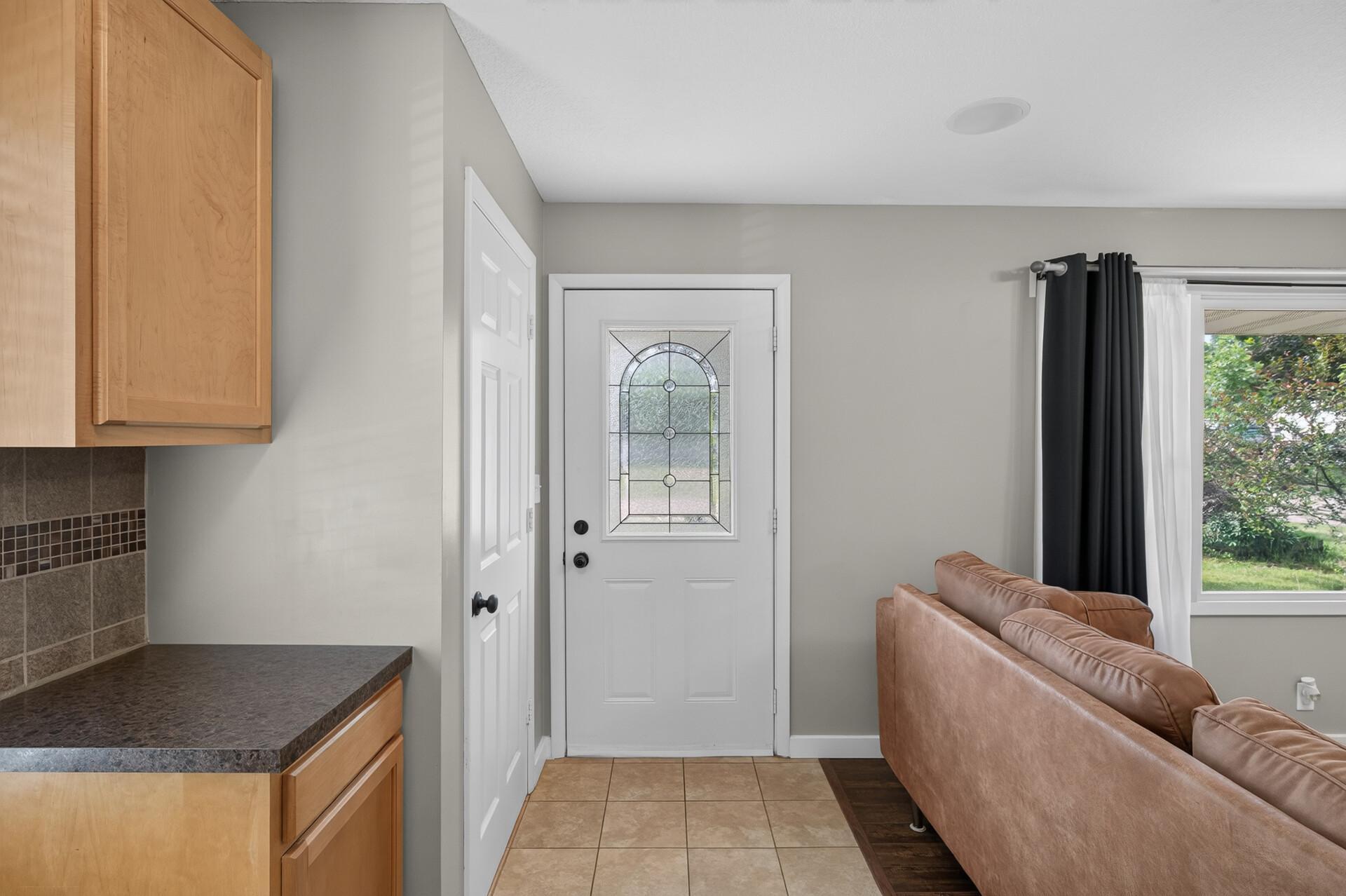 211 92nd Avenue Ne Property Photo 6