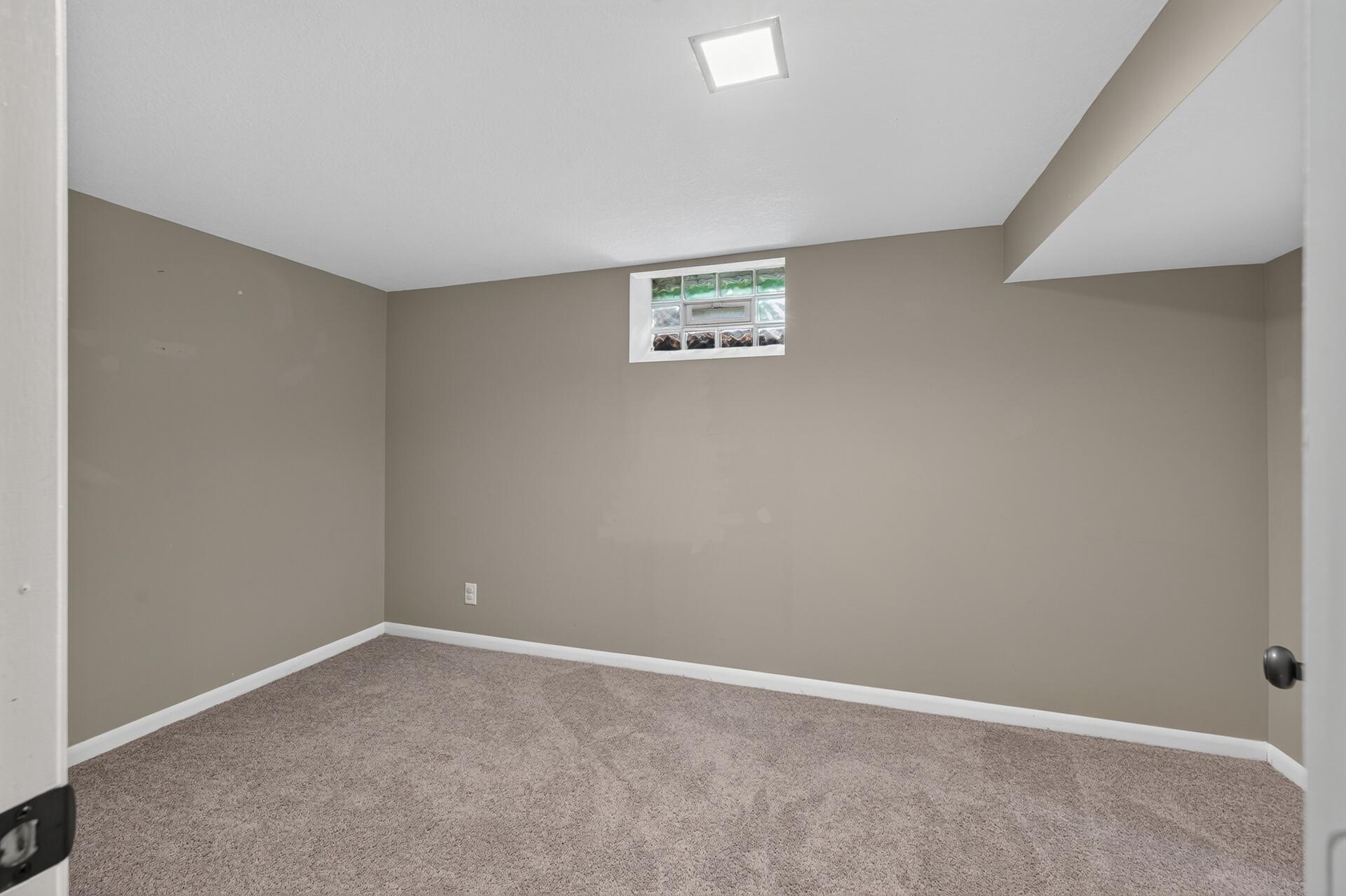 211 92nd Avenue Ne Property Photo 34