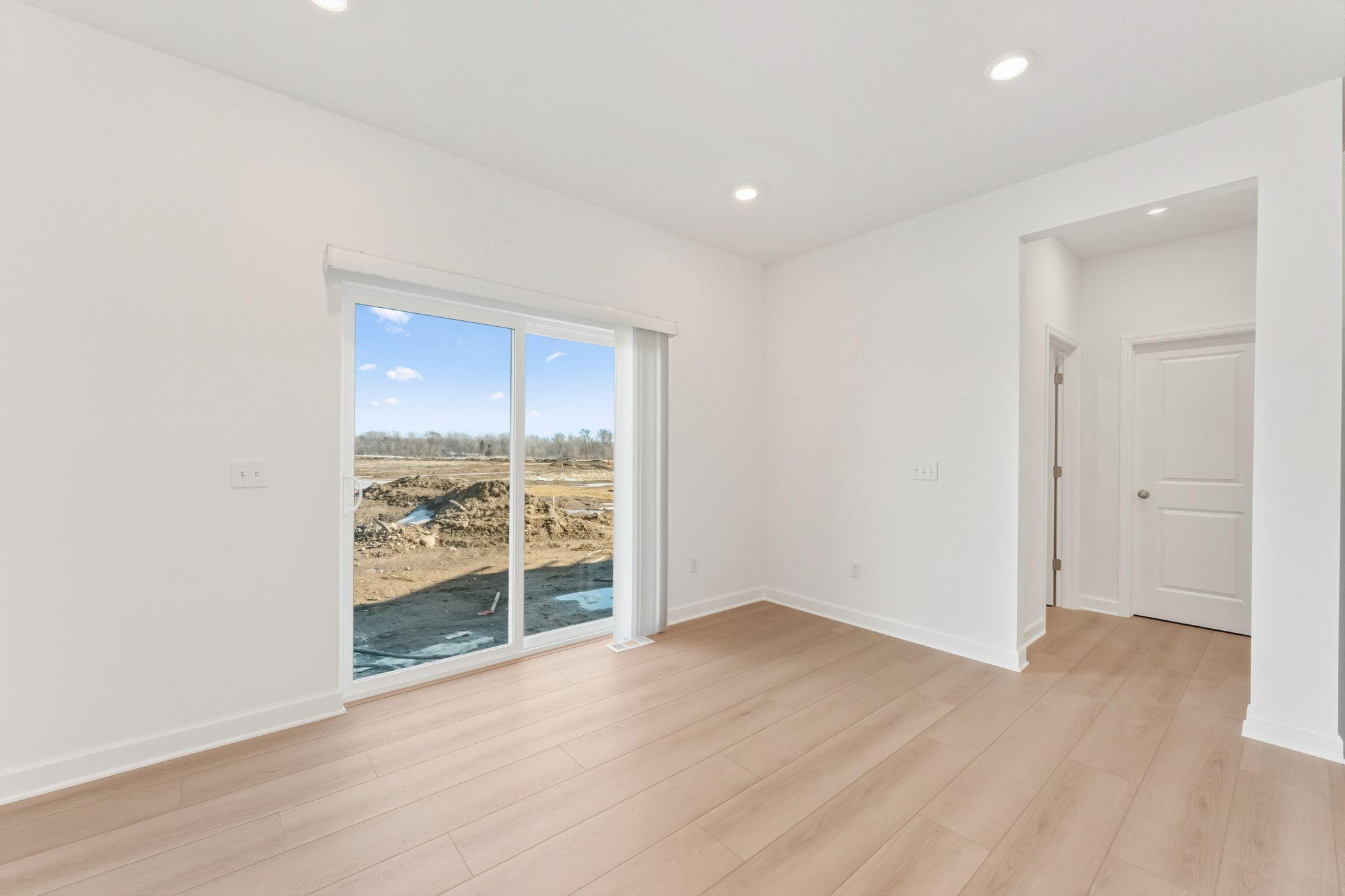 9989 185th Avenue Nw Property Photo 8
