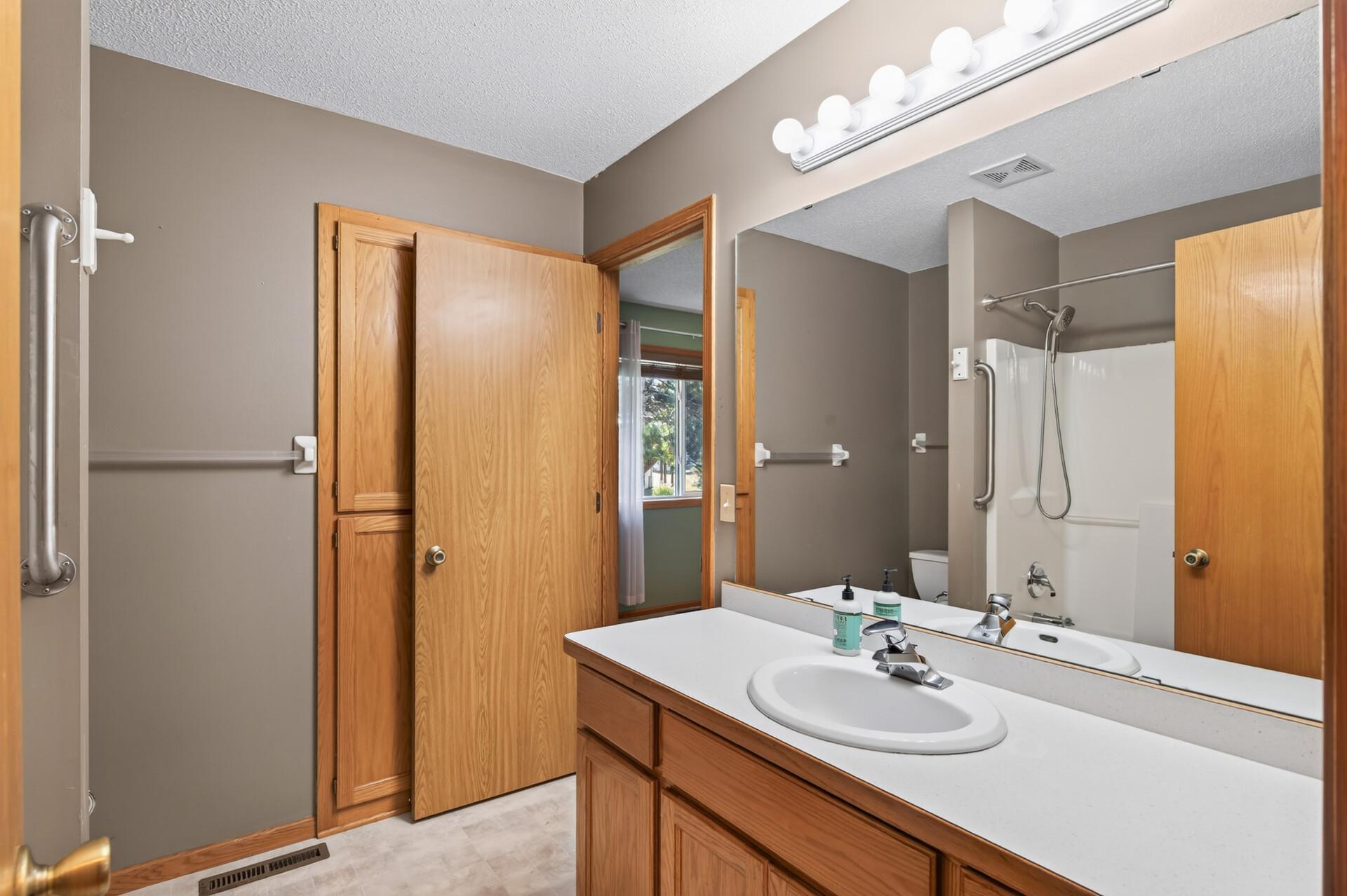 600 142nd Avenue Nw Property Photo 21