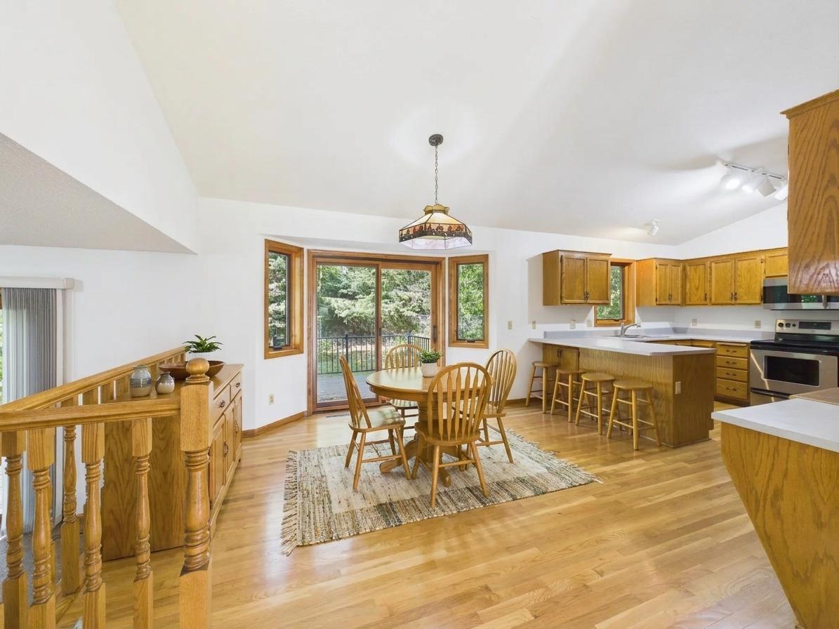 1952 Park Ridge Court Property Photo 8