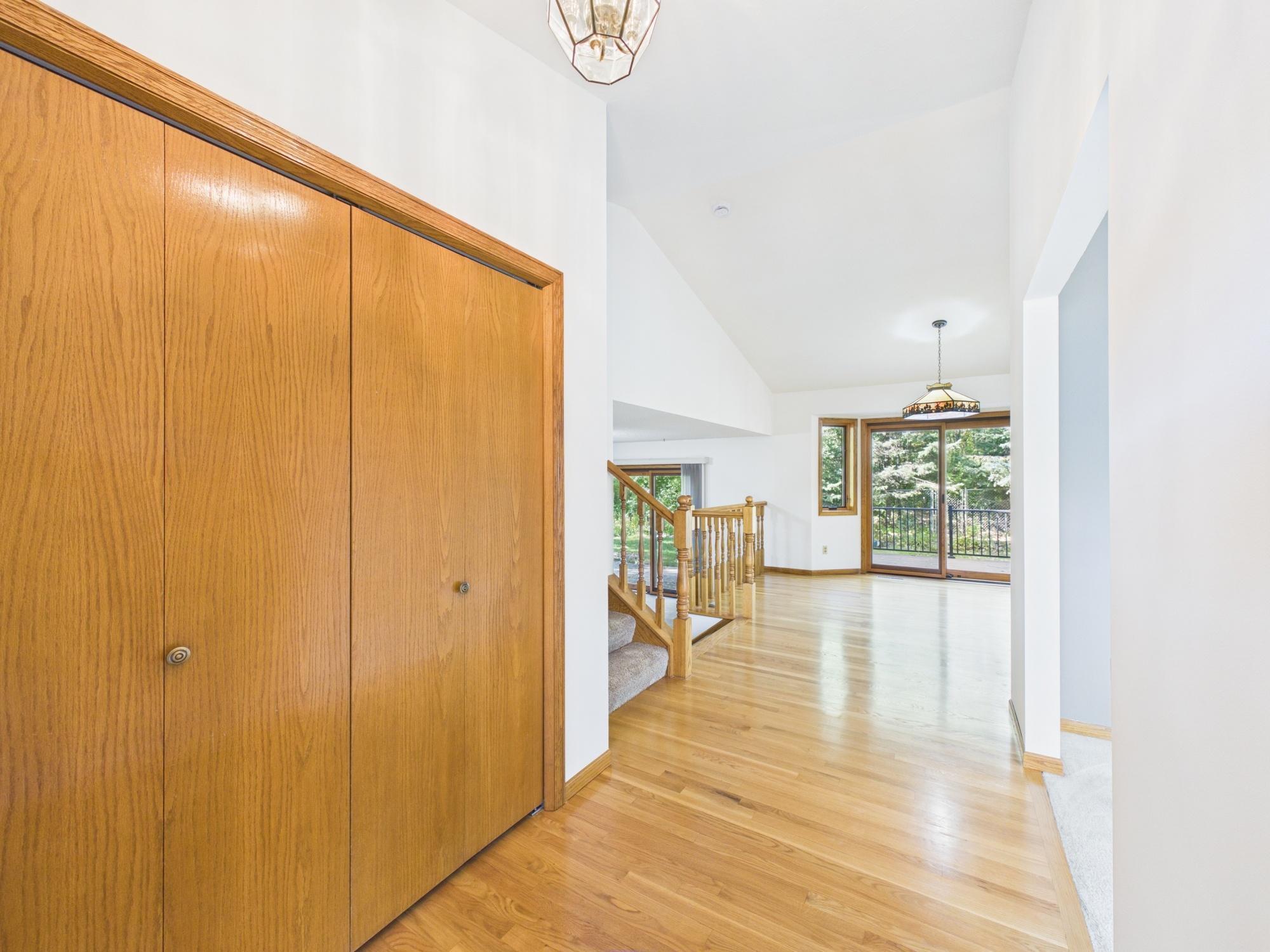 1952 Park Ridge Court Property Photo 14