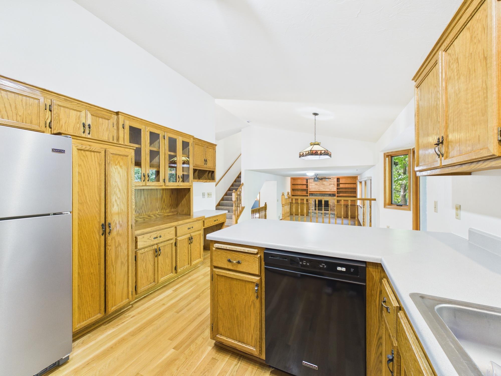 1952 Park Ridge Court Property Photo 17
