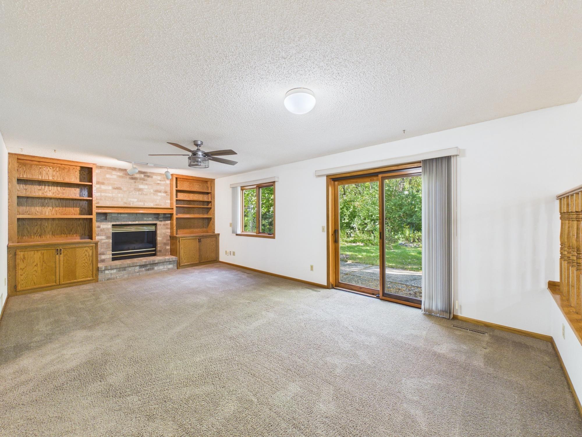 1952 Park Ridge Court Property Photo 19