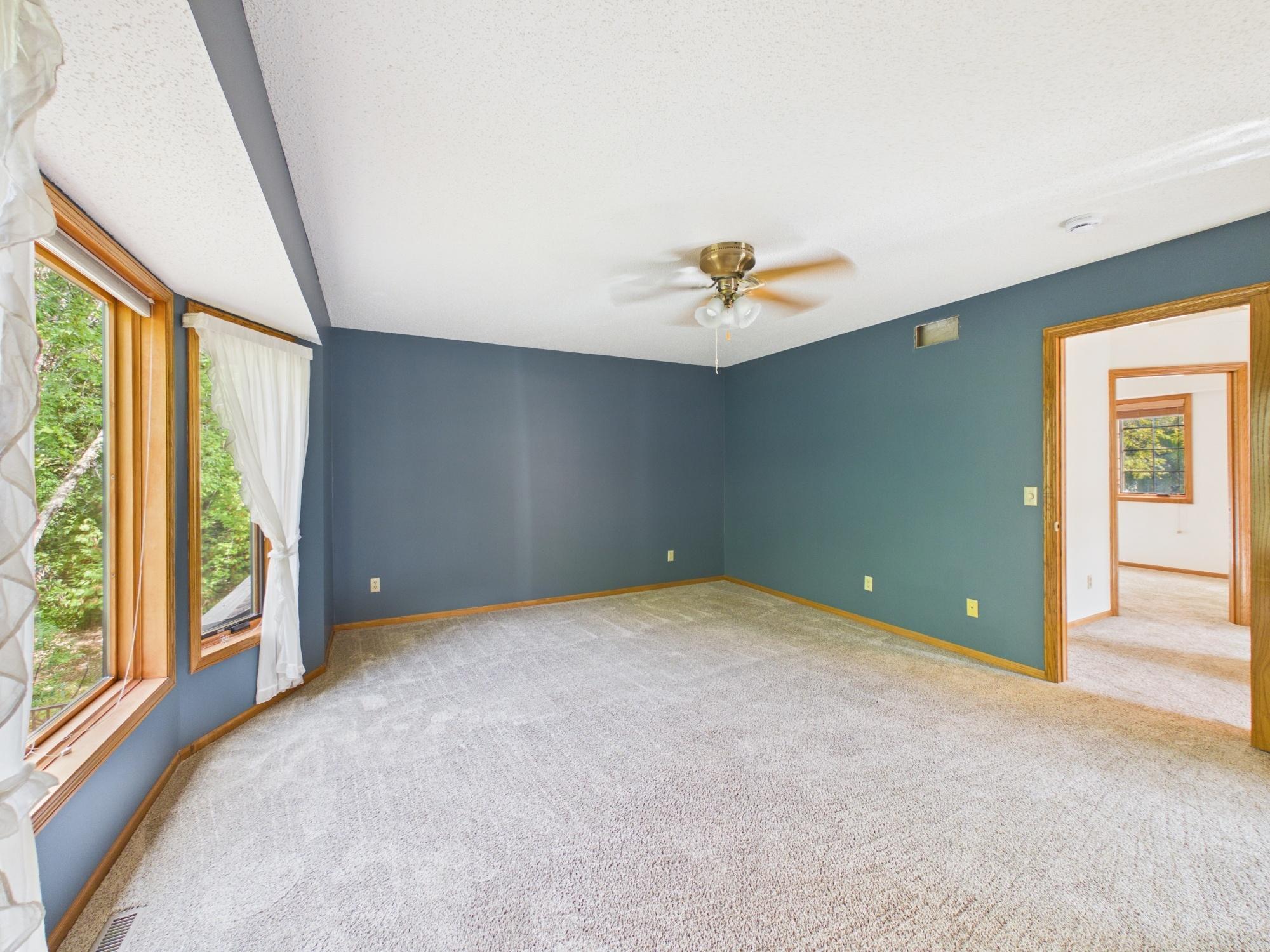 1952 Park Ridge Court Property Photo 24