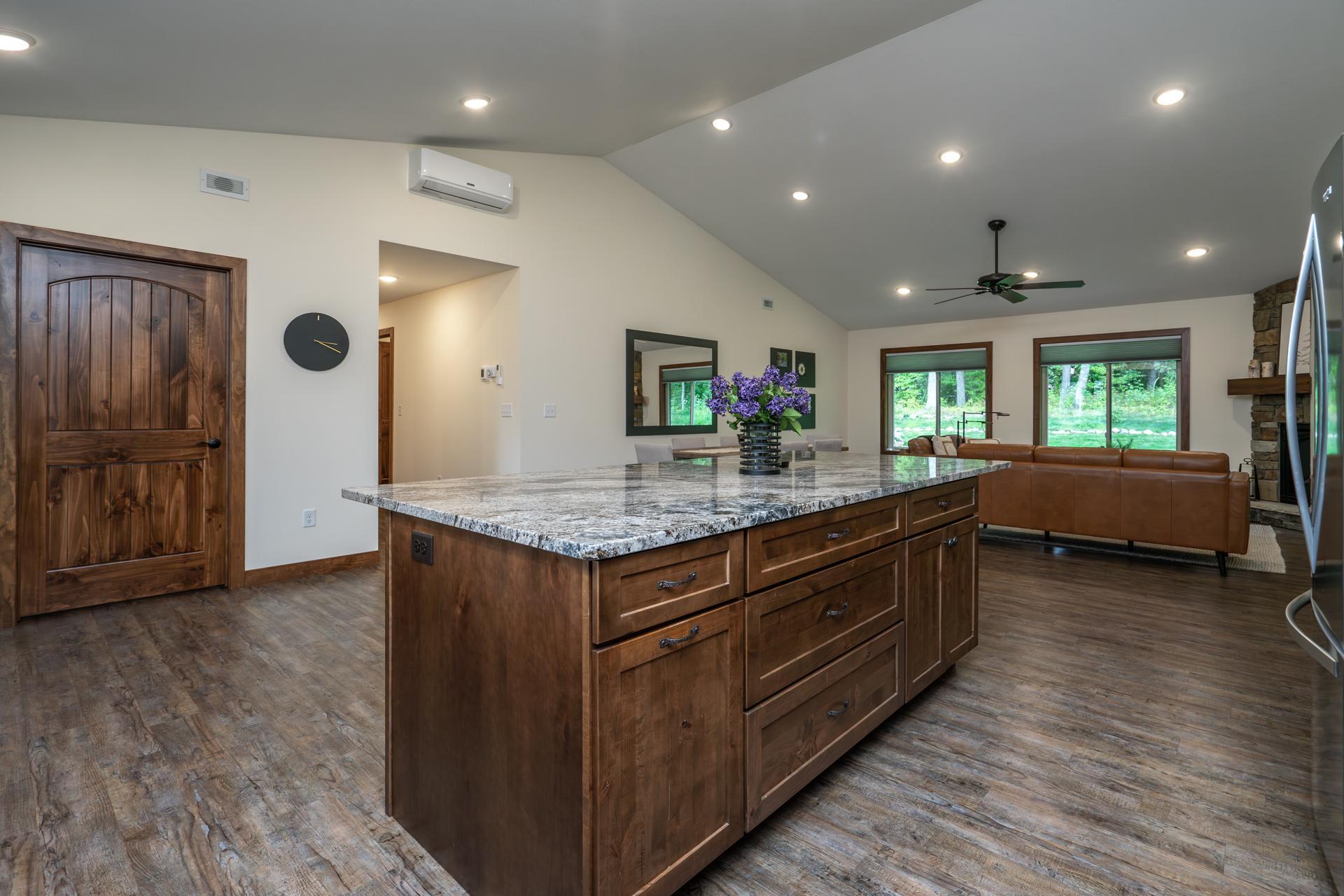 25873 Trailside Run Property Photo 13