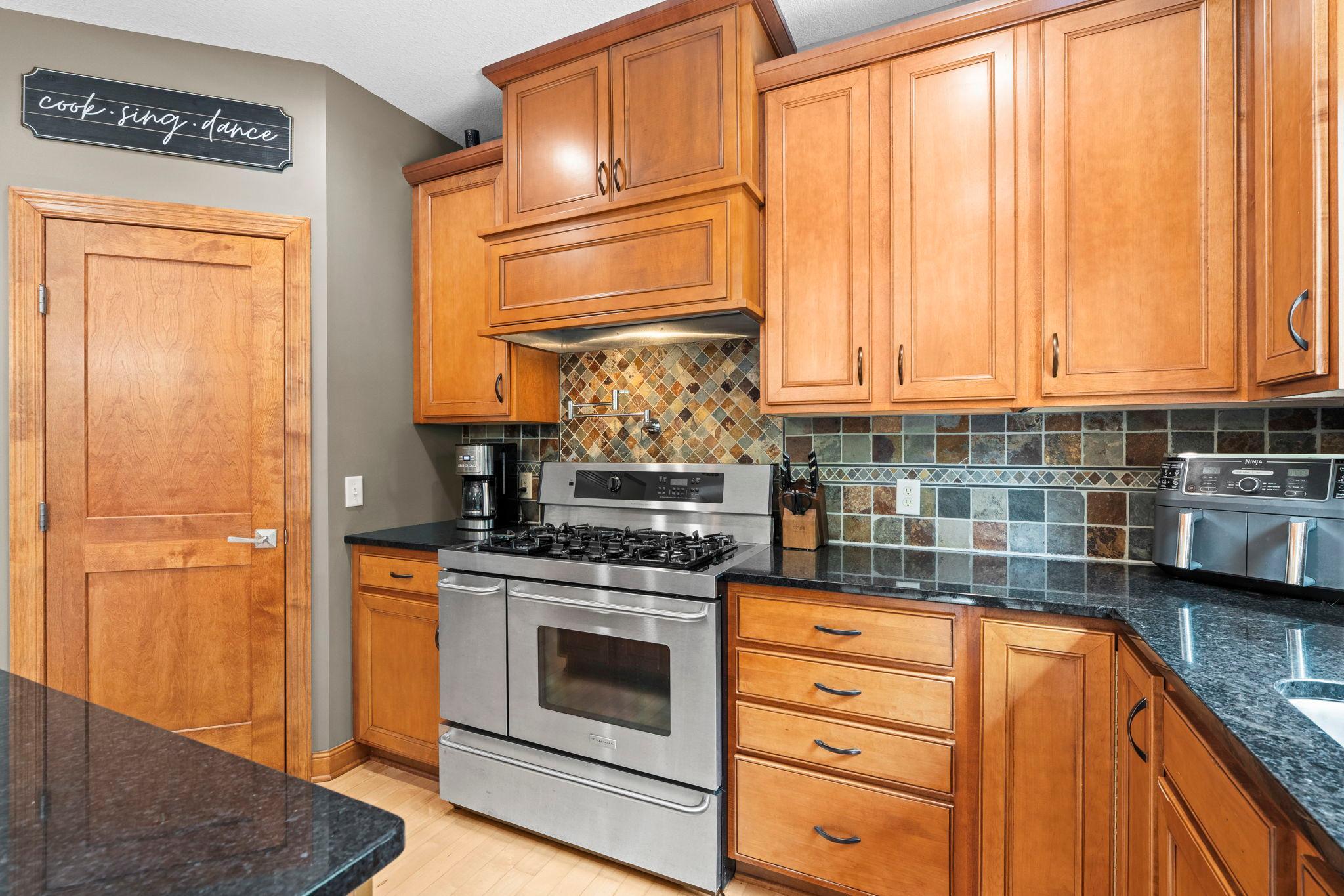 13265 Quebec Avenue Property Photo 24