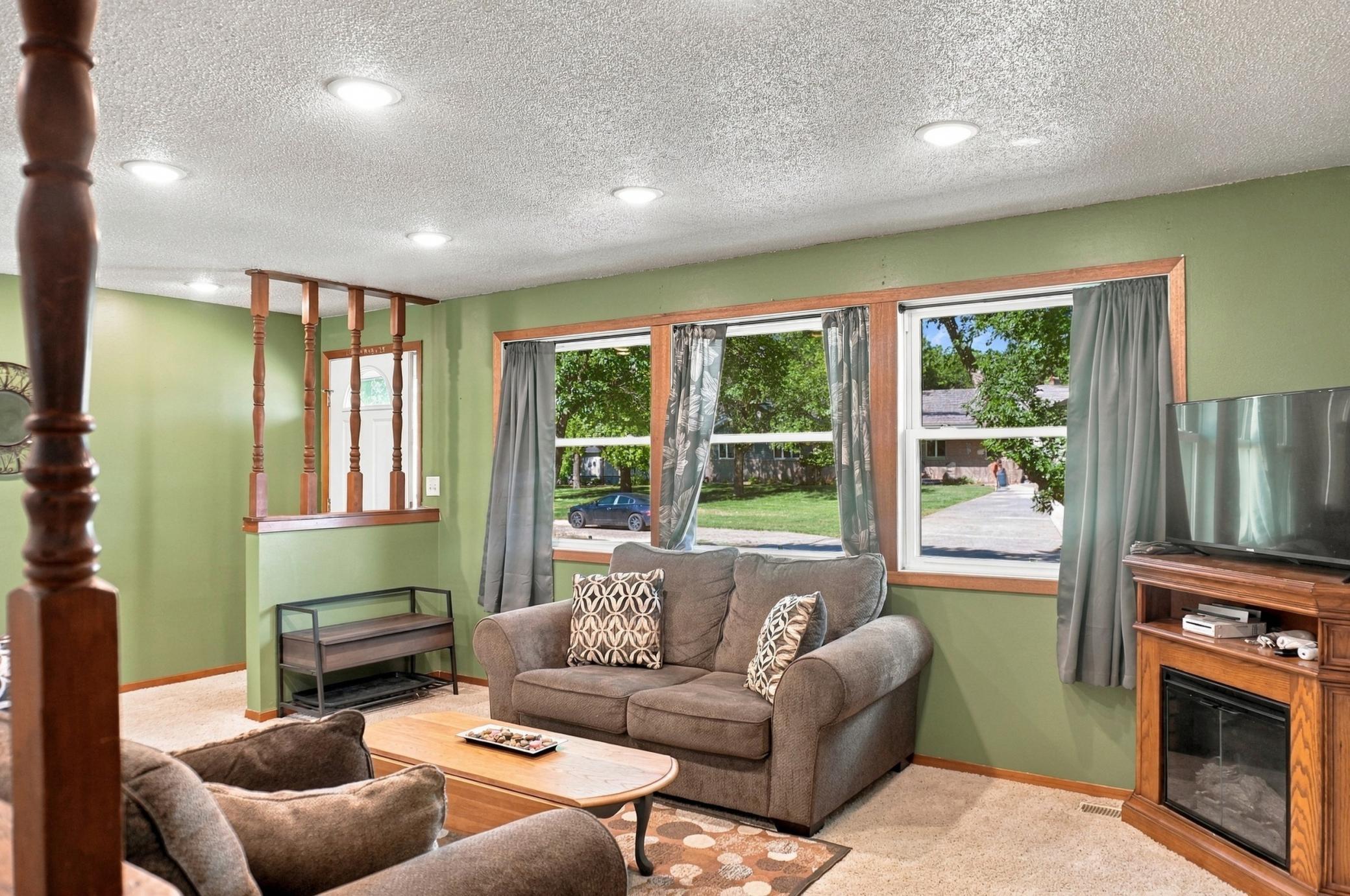 930 Park Street Property Photo 7