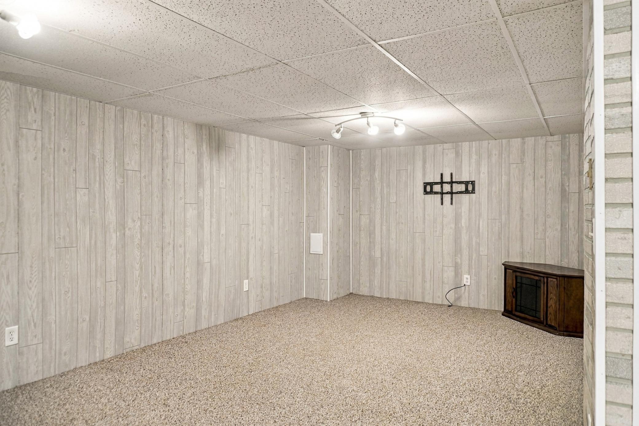930 Park Street Property Photo 13