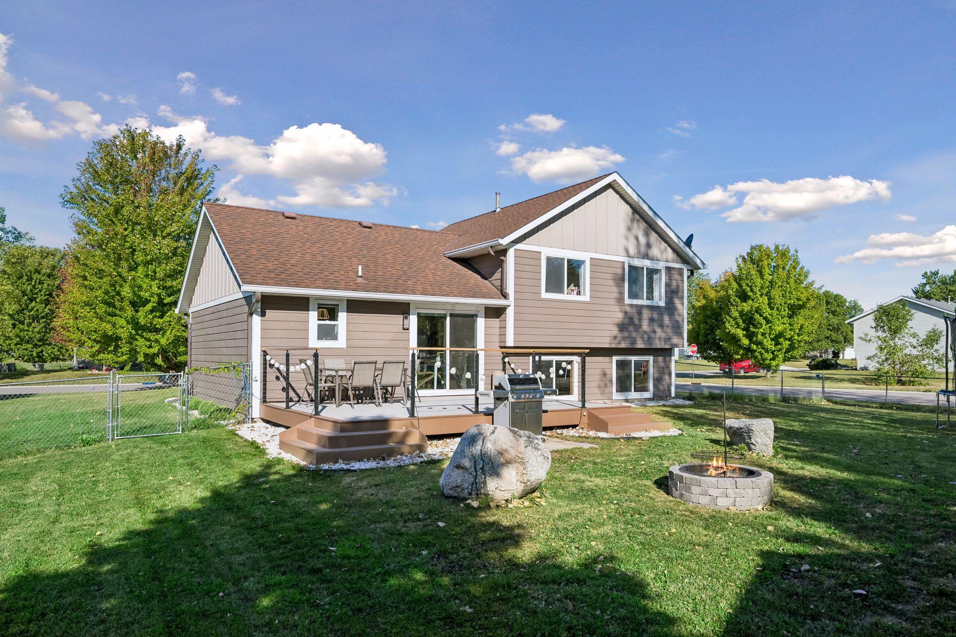 650 Robert Avenue N Property Photo 21