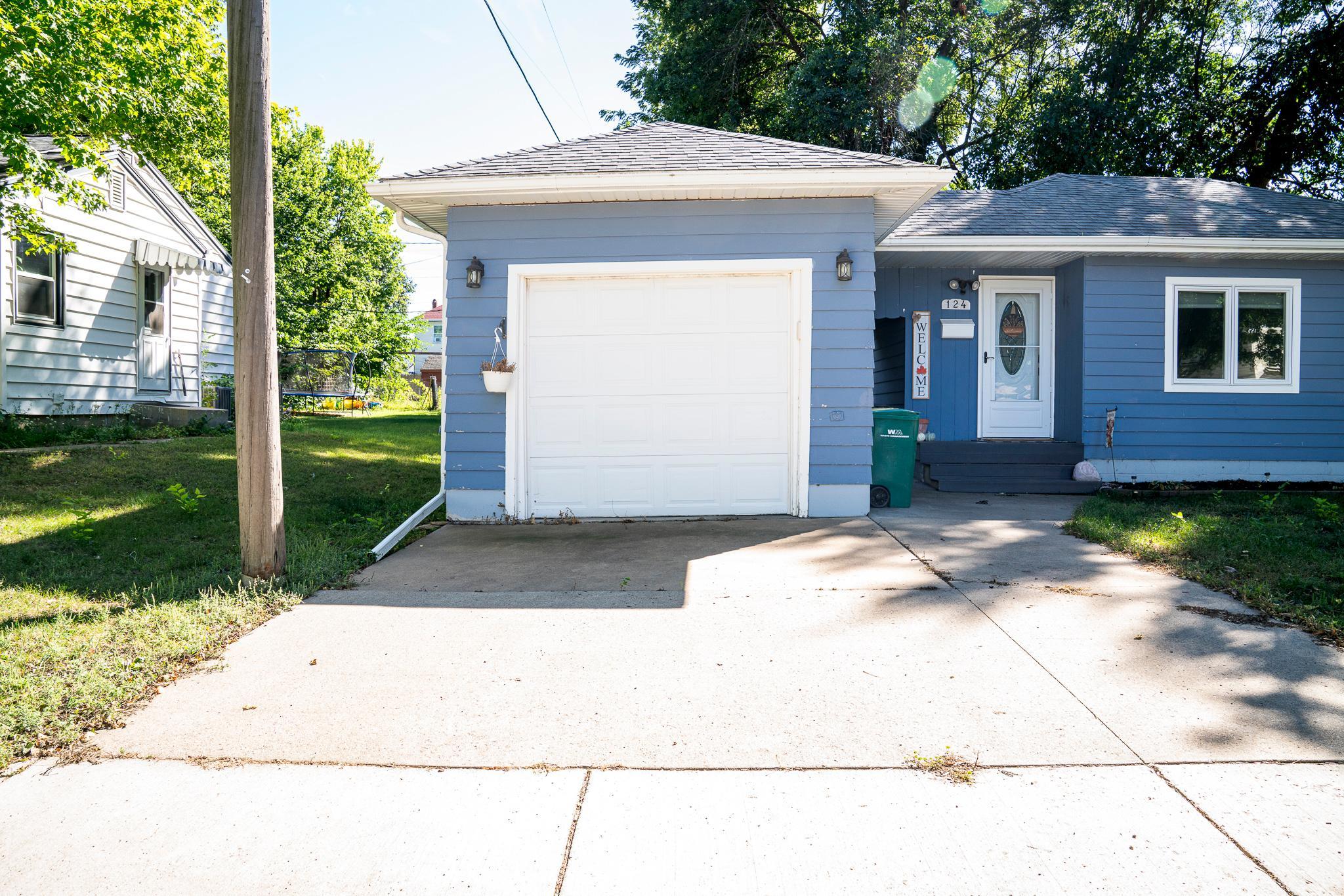 124 E Emory Street Property Photo 4