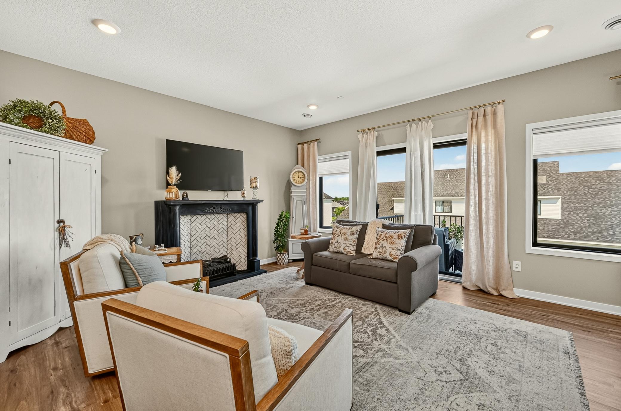 5205 Harvest Square Place Nw Property Photo 6
