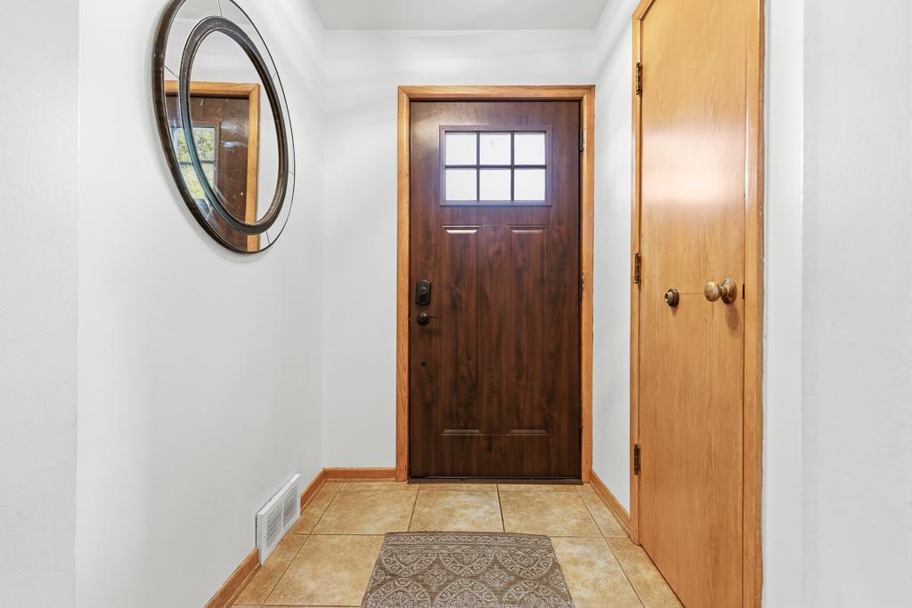 404 Walnut Street Property Photo 8