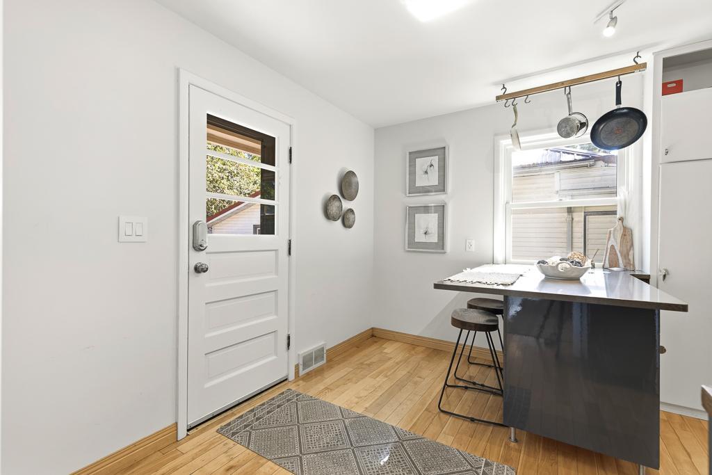 404 Walnut Street Property Photo 18