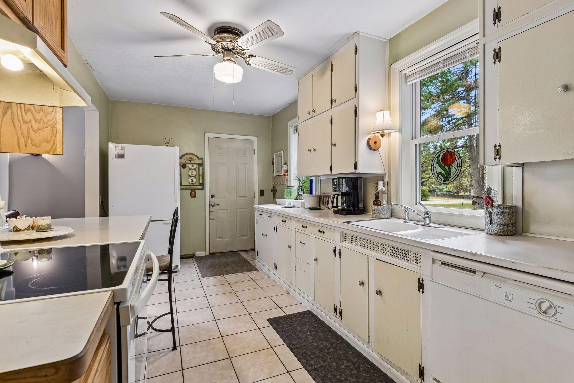 5329 Bryant Street Property Photo 13