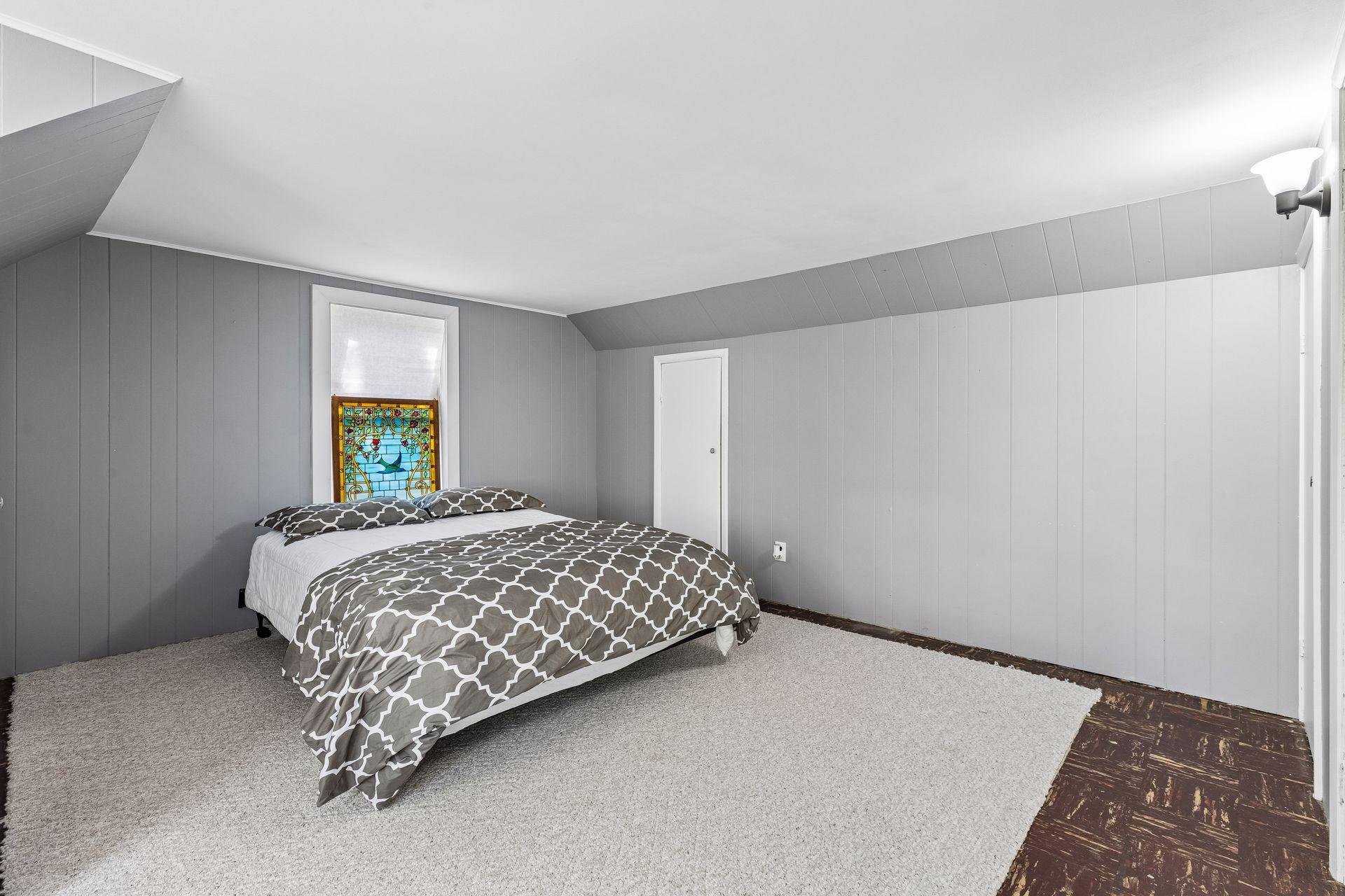 5329 Bryant Street Property Photo 20