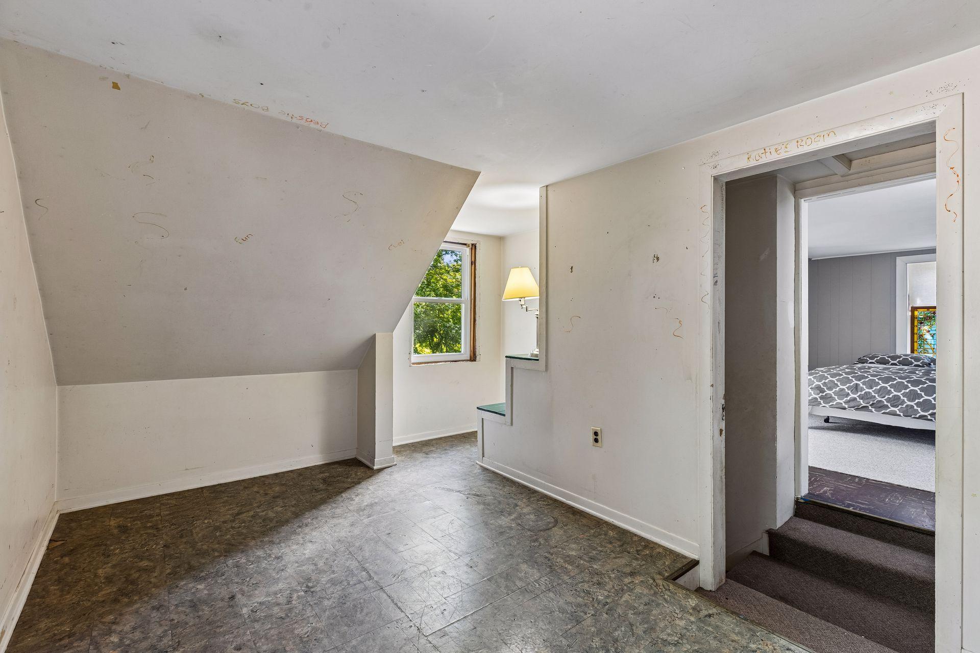 5329 Bryant Street Property Photo 24