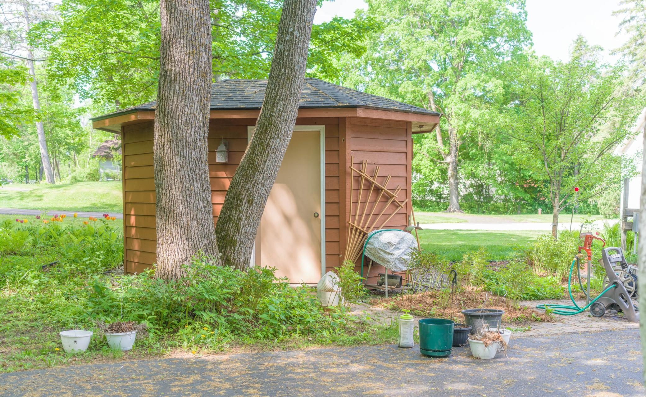 8906 Eyota Way Property Photo 28