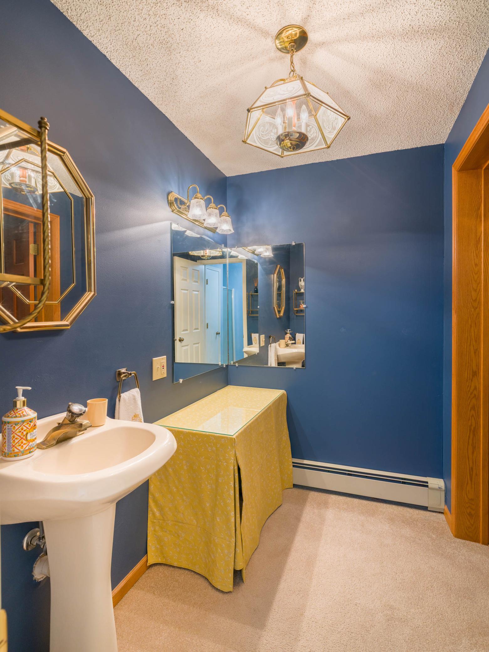 8906 Eyota Way Property Photo 34