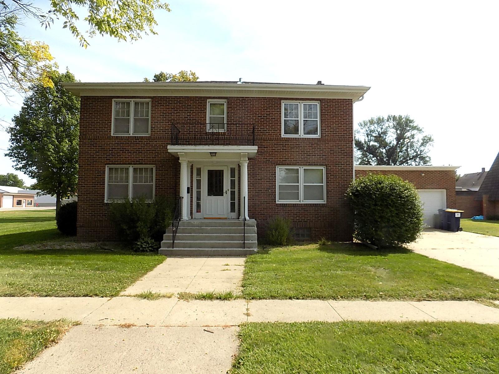 440 6th Street Property Photo 1