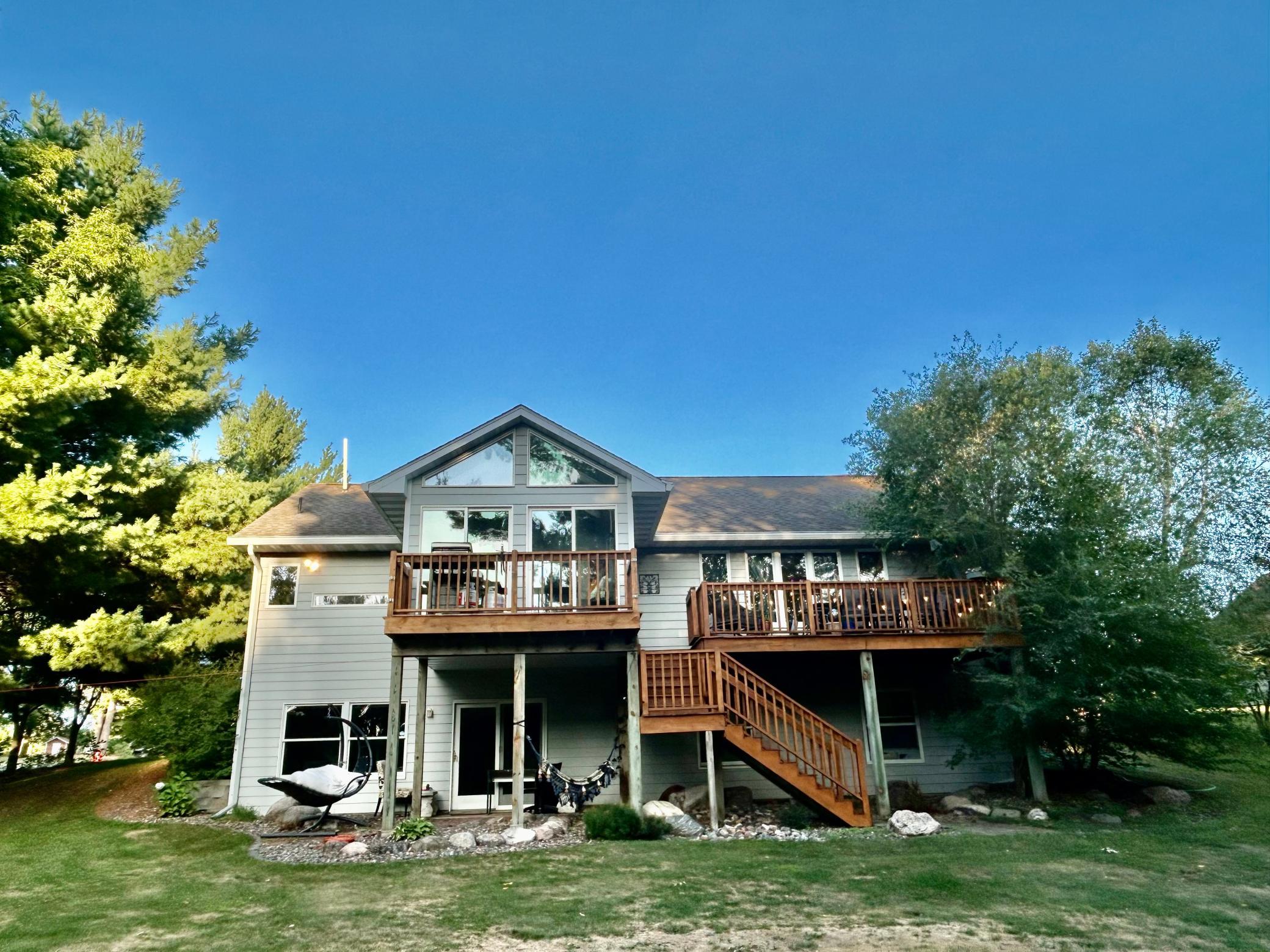 325 Willow Street Property Photo 1
