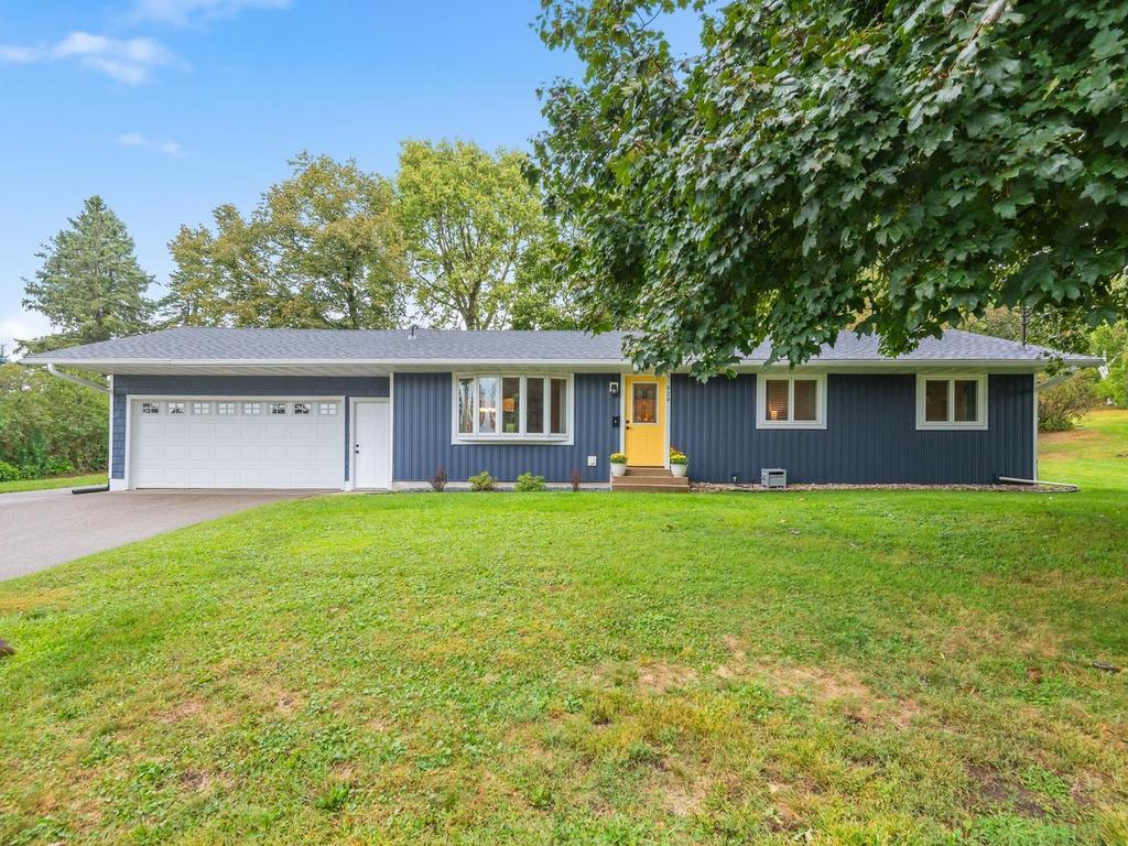 924 Ravine Street Property Photo 1