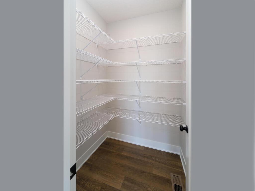 5380 176th Street Property Photo 12
