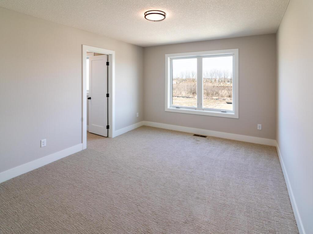 5380 176th Street Property Photo 28