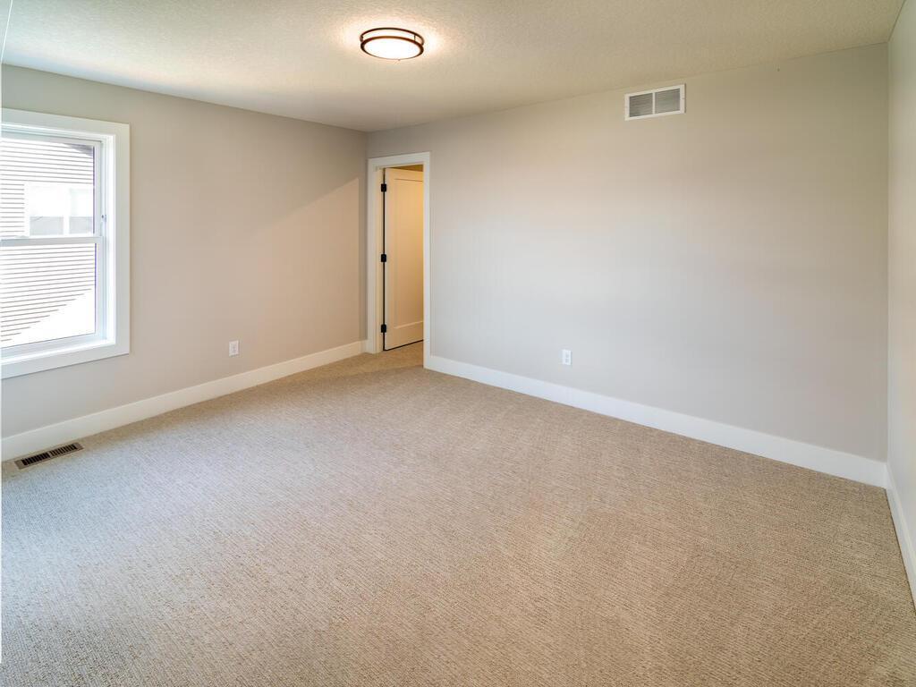 5380 176th Street Property Photo 31
