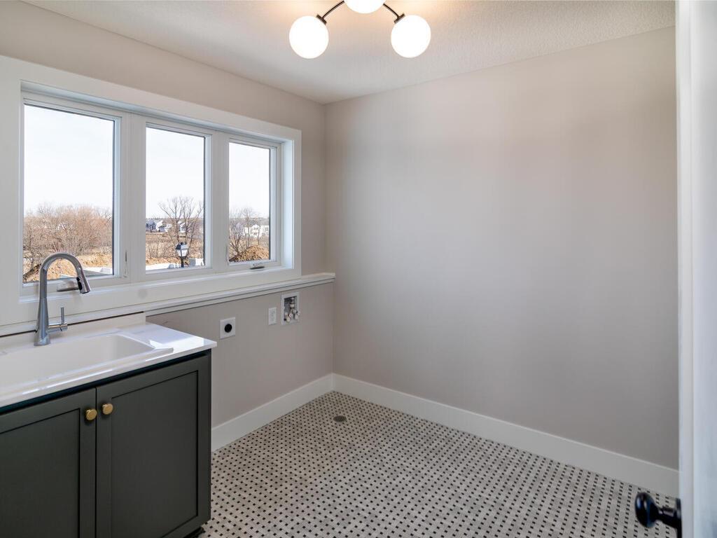 5380 176th Street Property Photo 45
