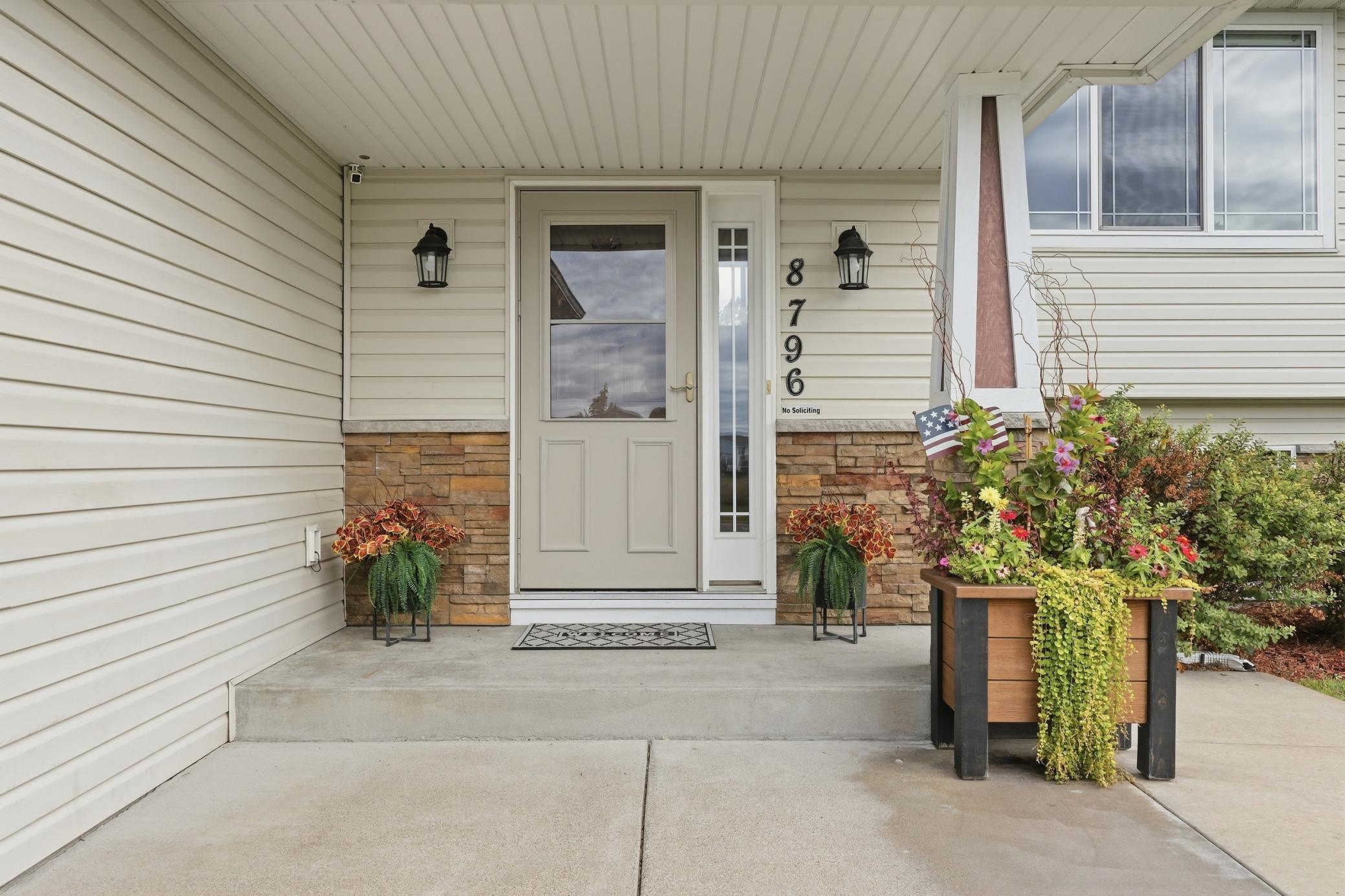 8796 Ebersole Avenue Property Photo 11