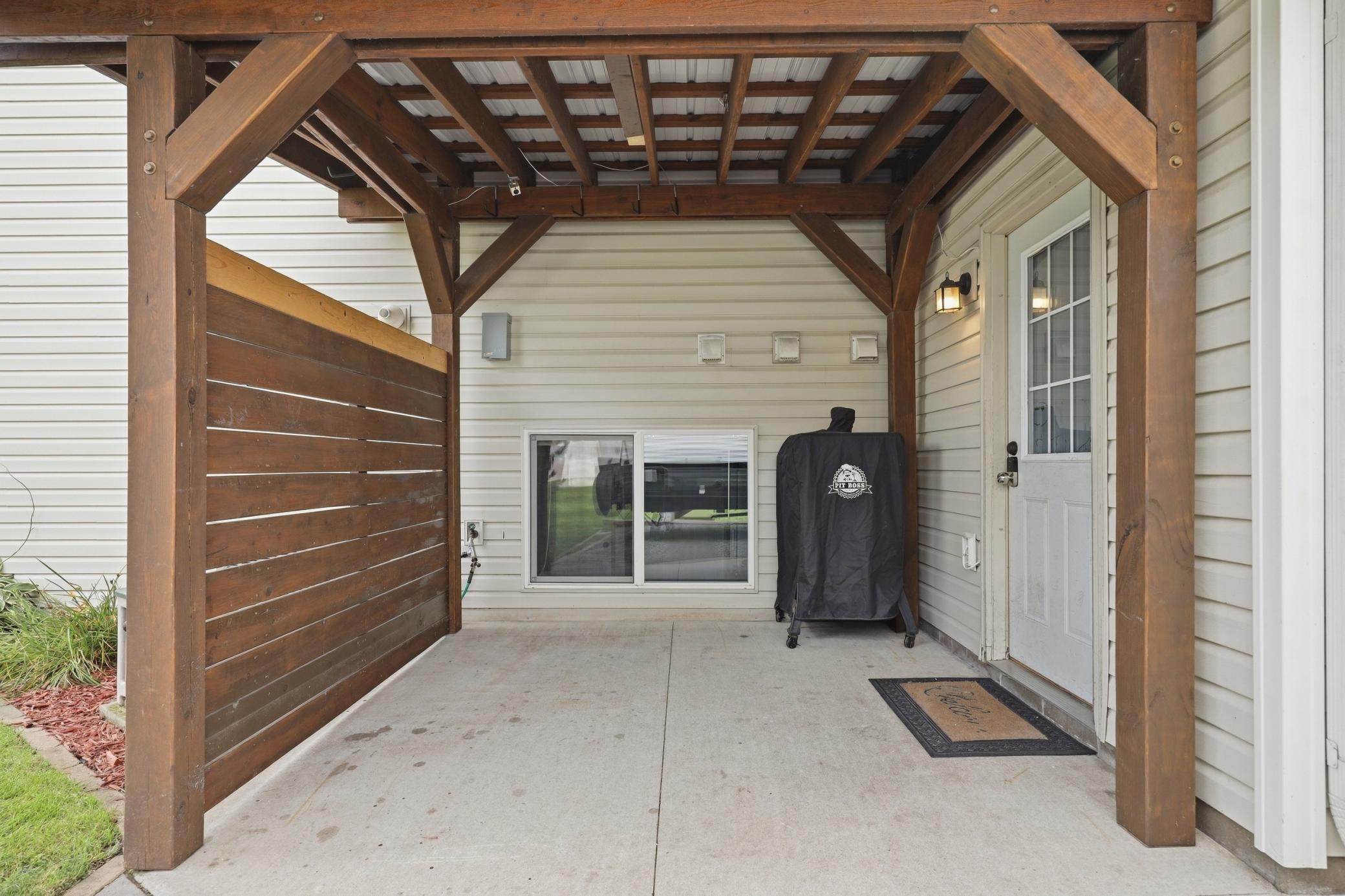 8796 Ebersole Avenue Property Photo 42