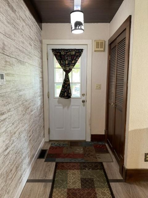 845 12th Street Property Photo 2