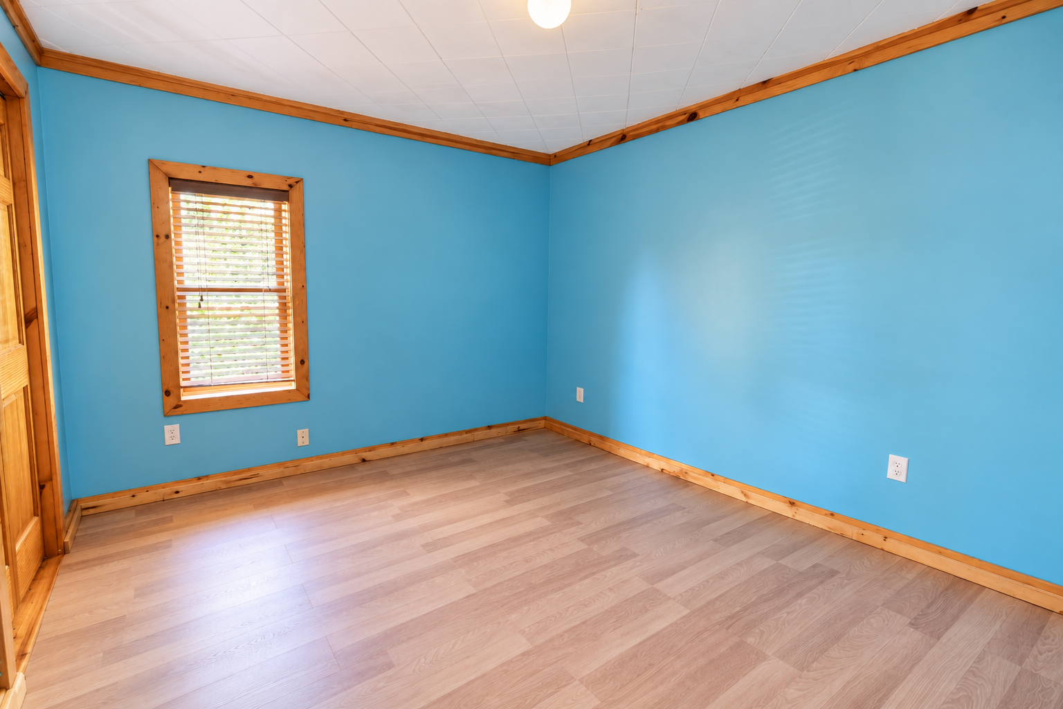 640 Superior Avenue Property Photo 10