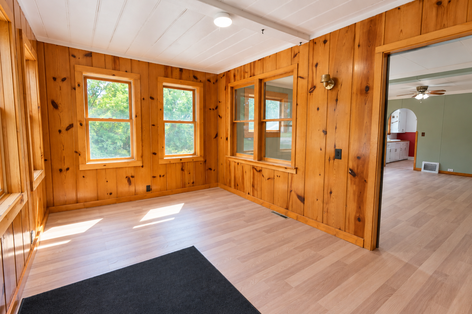 640 Superior Avenue Property Photo 13